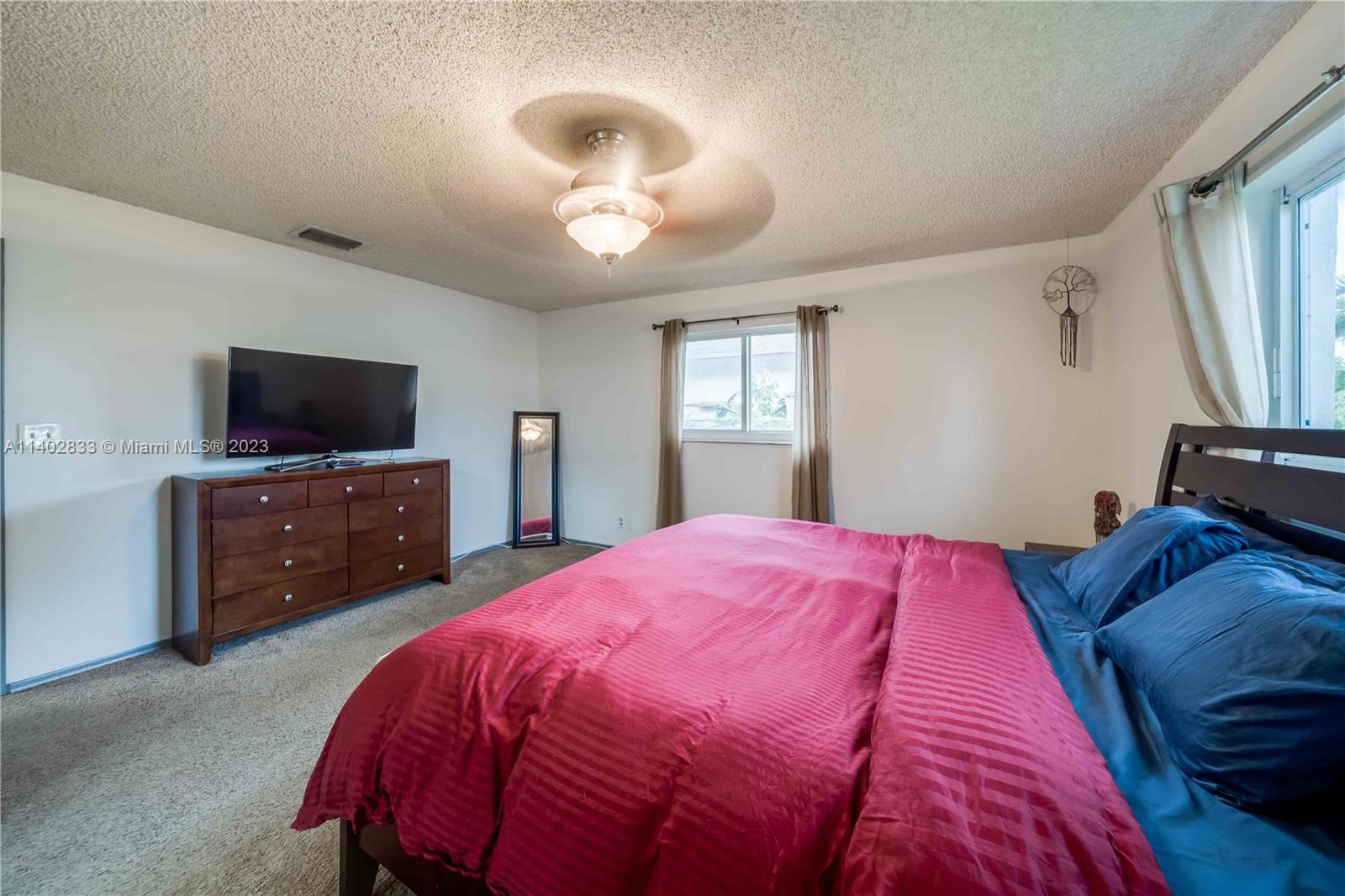 9230 NW 32nd Mnr