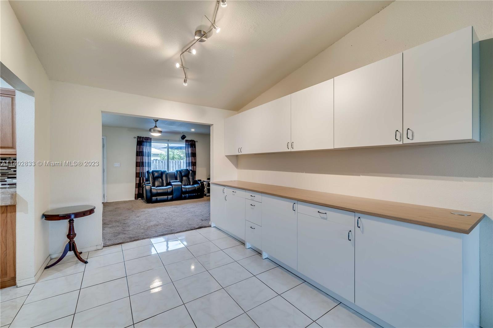 9230 NW 32nd Mnr