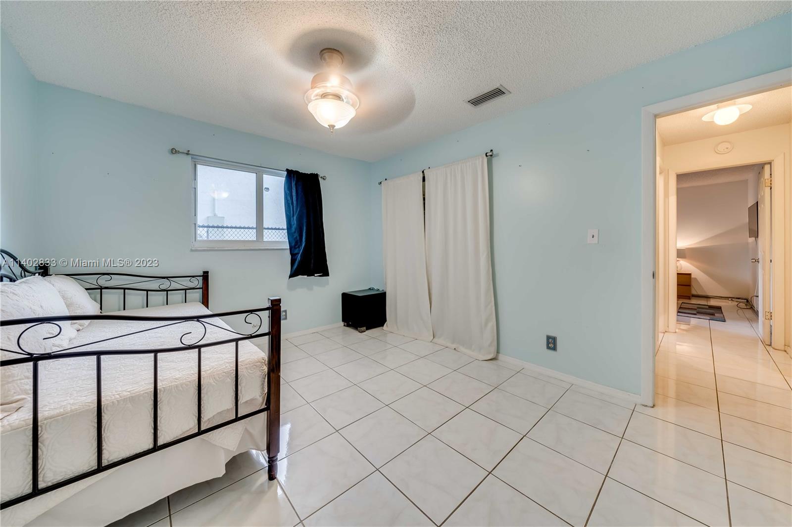 9230 NW 32nd Mnr