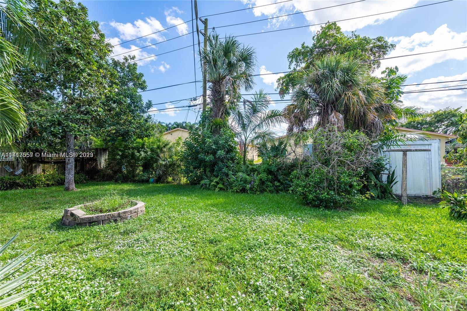 4068 SW 50th St