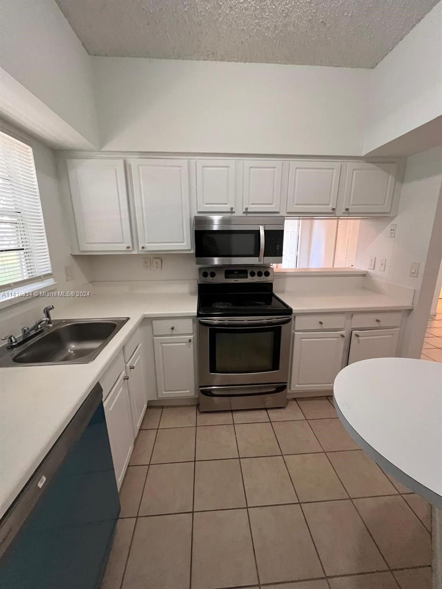 2421 NW 96th Ter # 20N