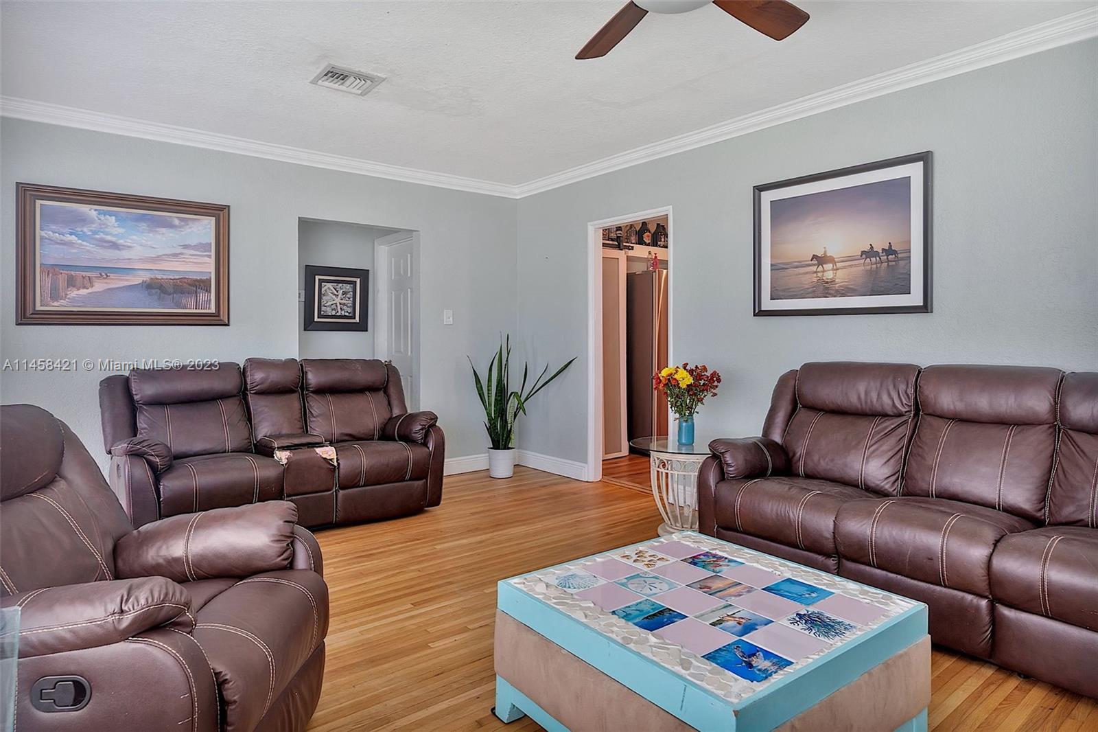 310 S 24th Ave