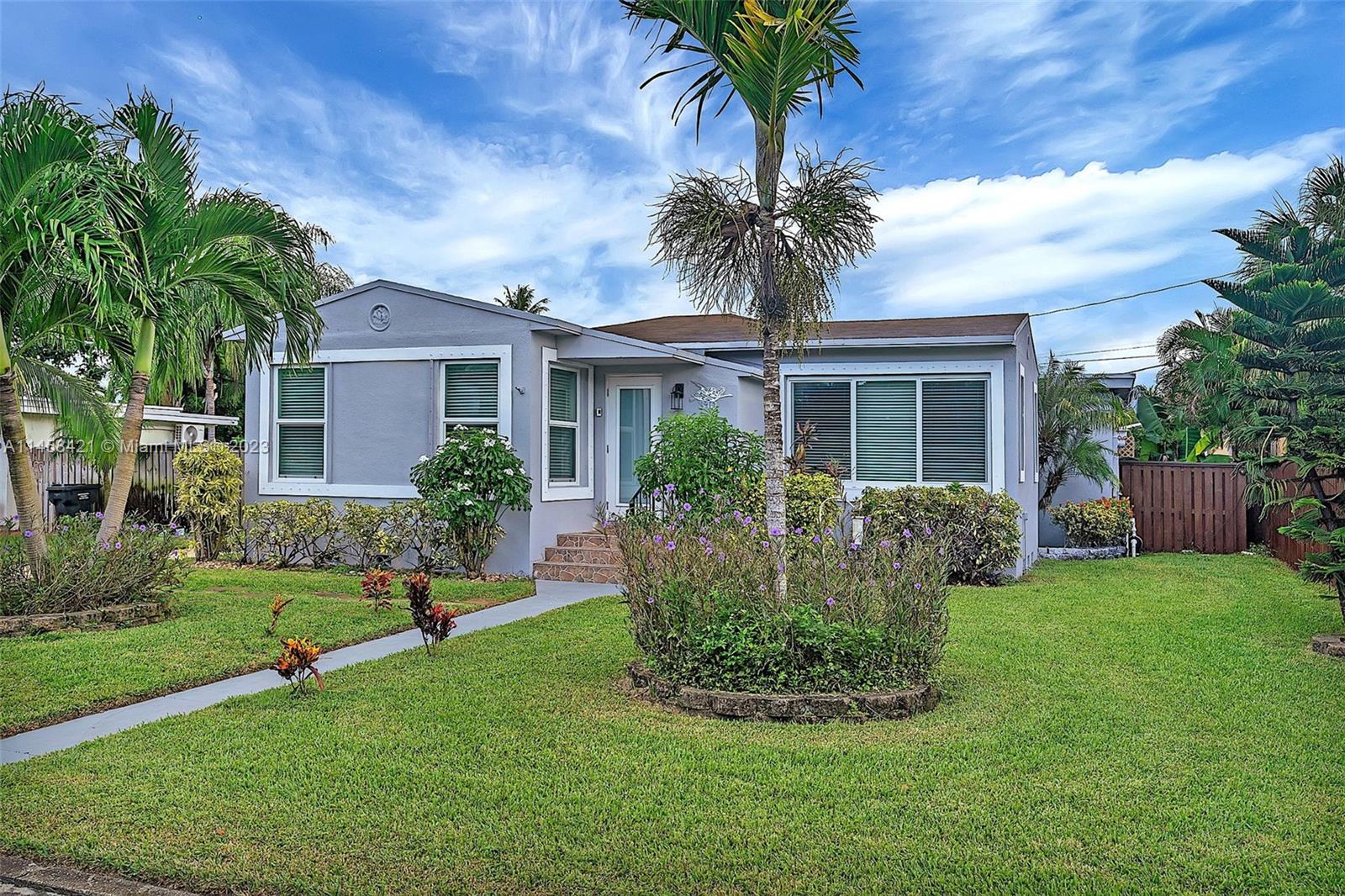310 S 24th Ave