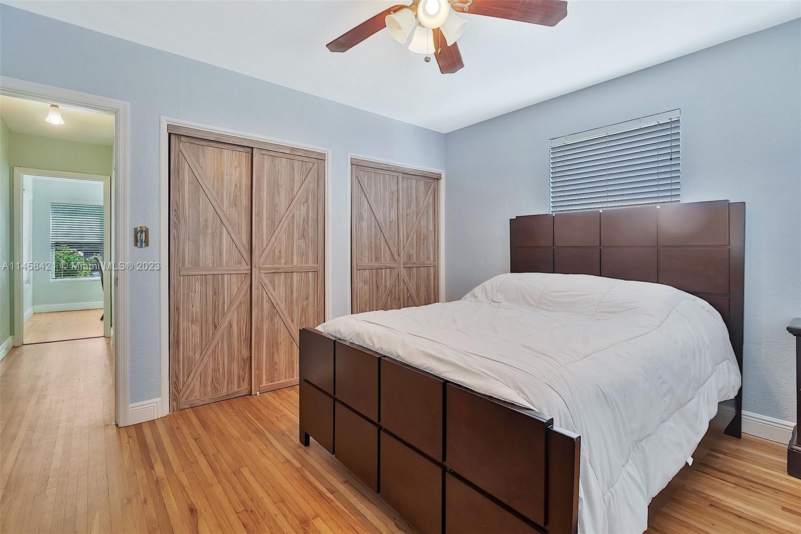 310 S 24th Ave