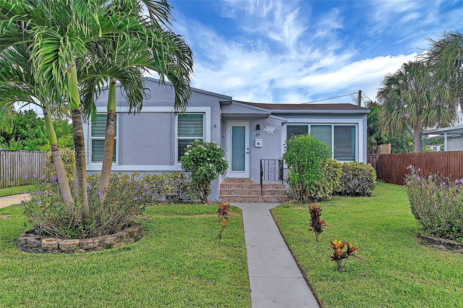 310 S 24th Ave
