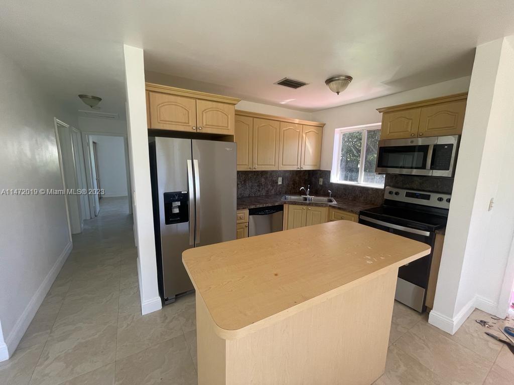 2249 SW 68th Ter # 2249