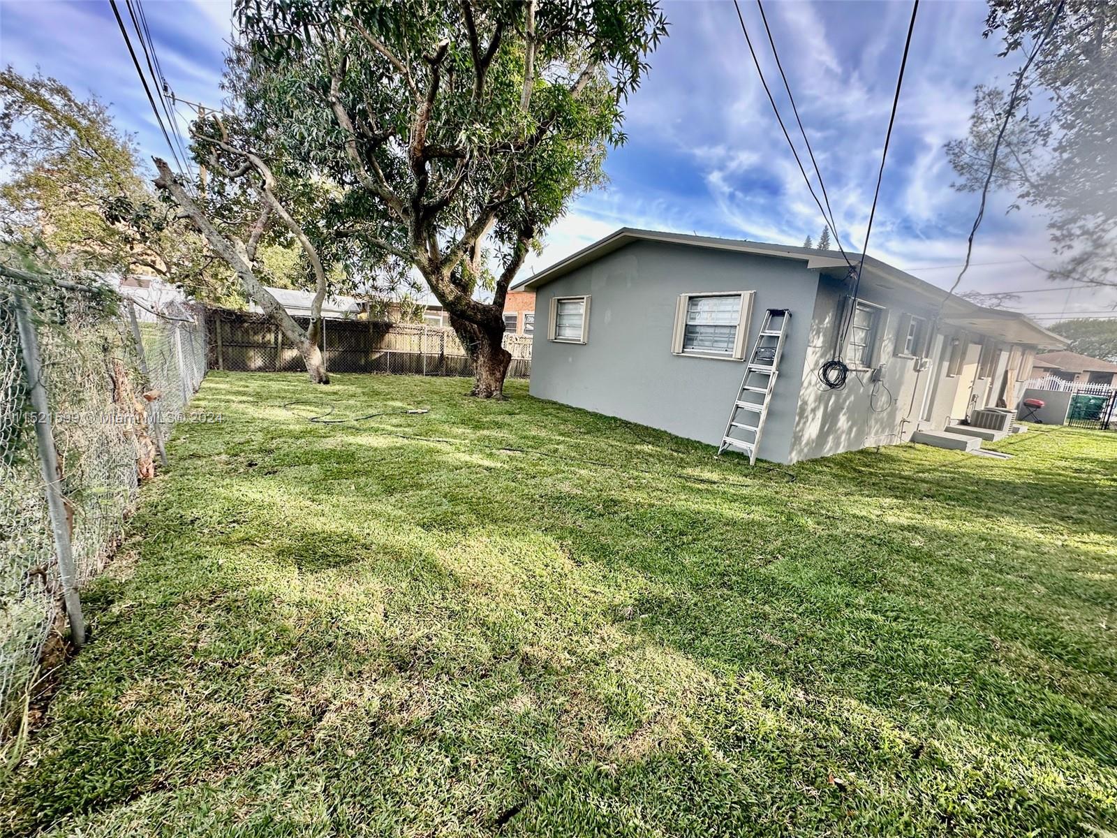 1535 NW 53rd St # 1535