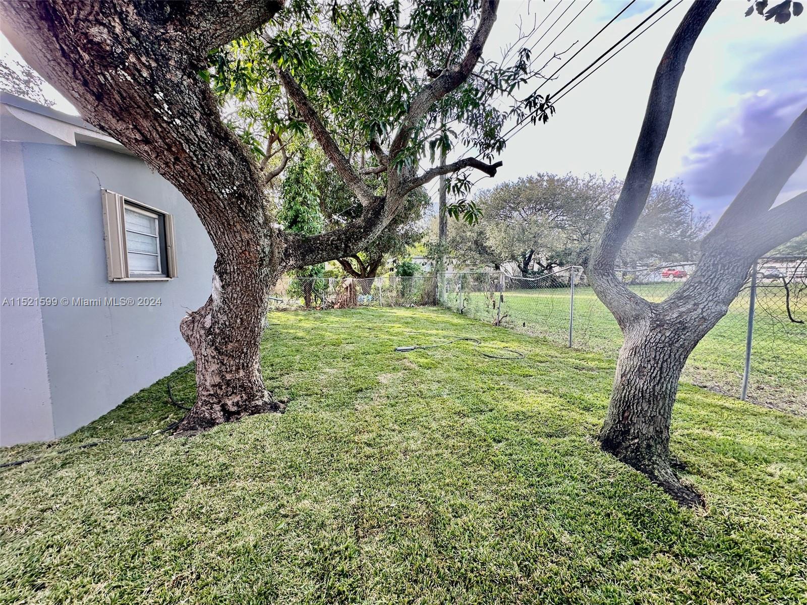 1535 NW 53rd St # 1535