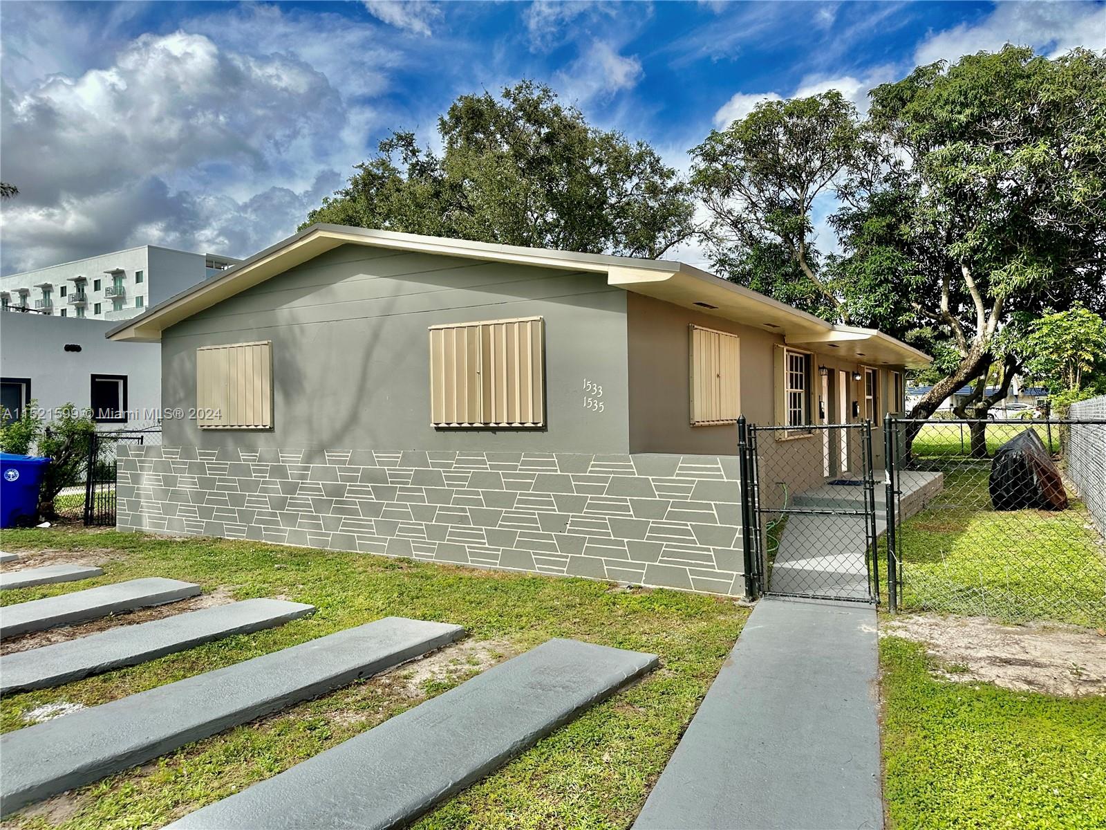 1535 NW 53rd St # 1535
