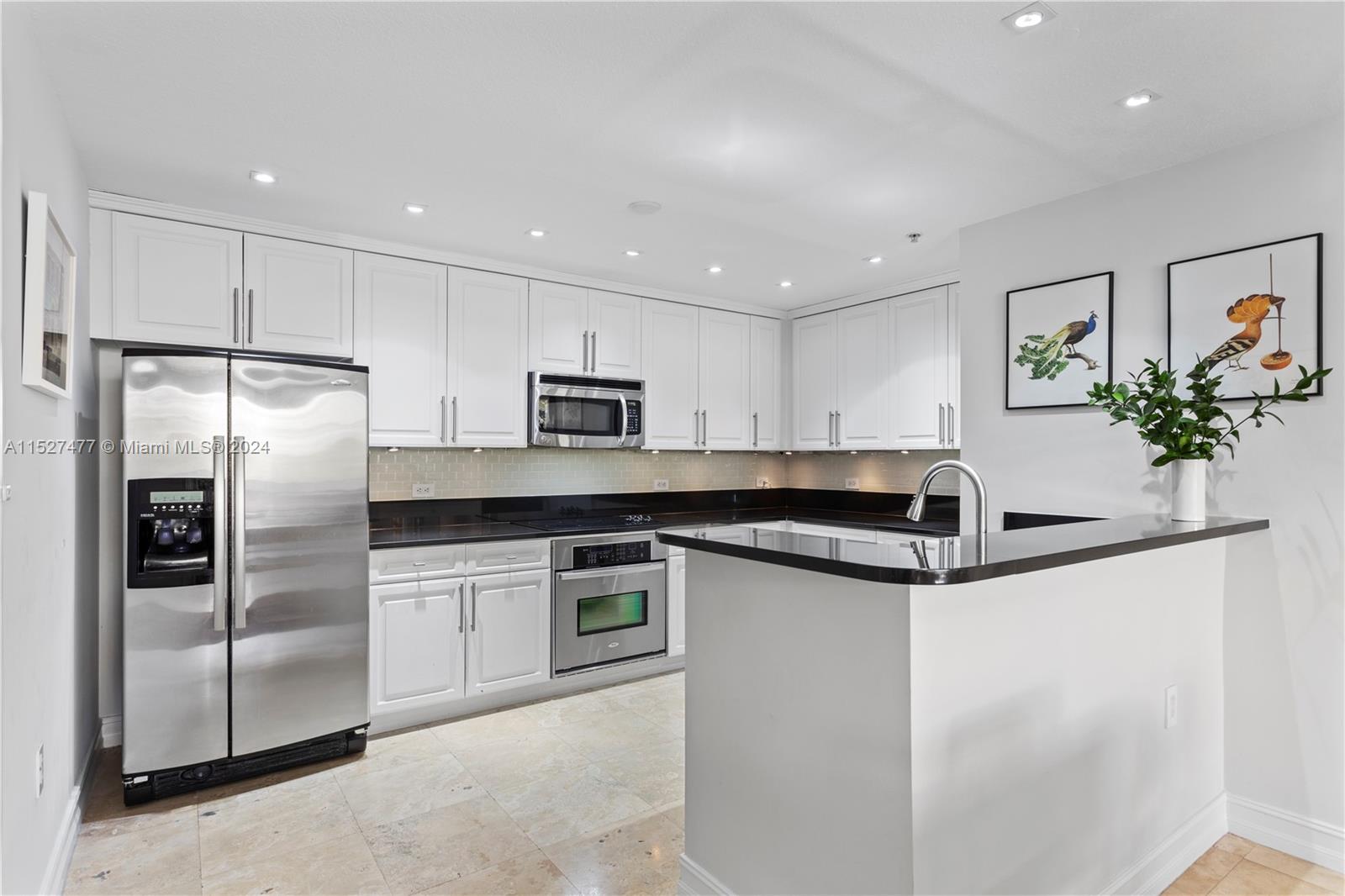 1650 Galiano St # 303