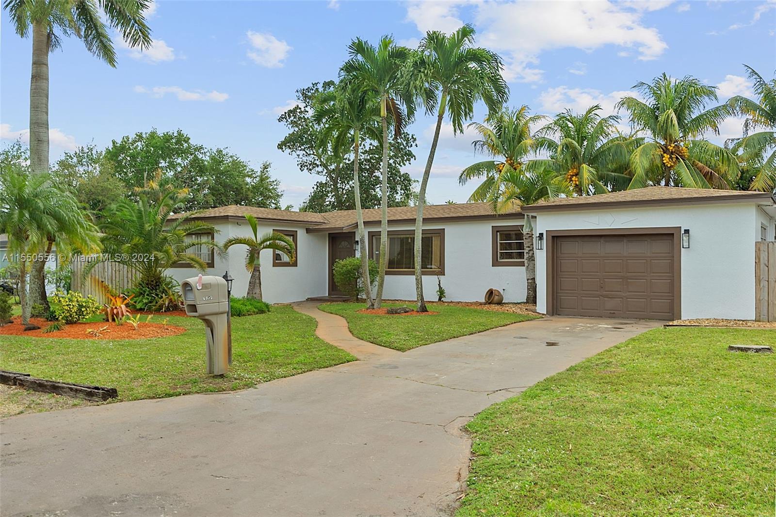 6950 SW 14th St