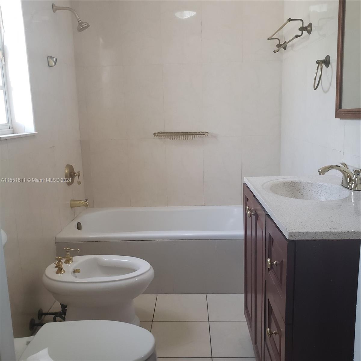 1792 SW 11th Ter