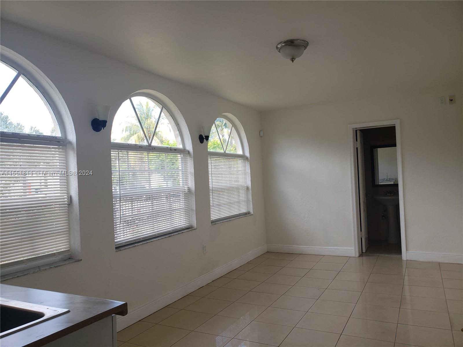 1792 SW 11th Ter