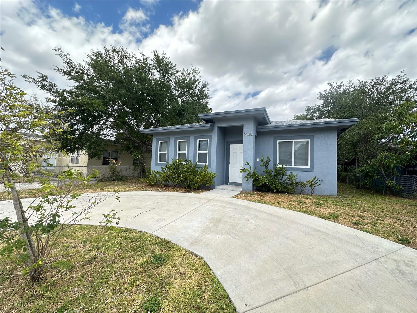 2305 NW 6th Pl