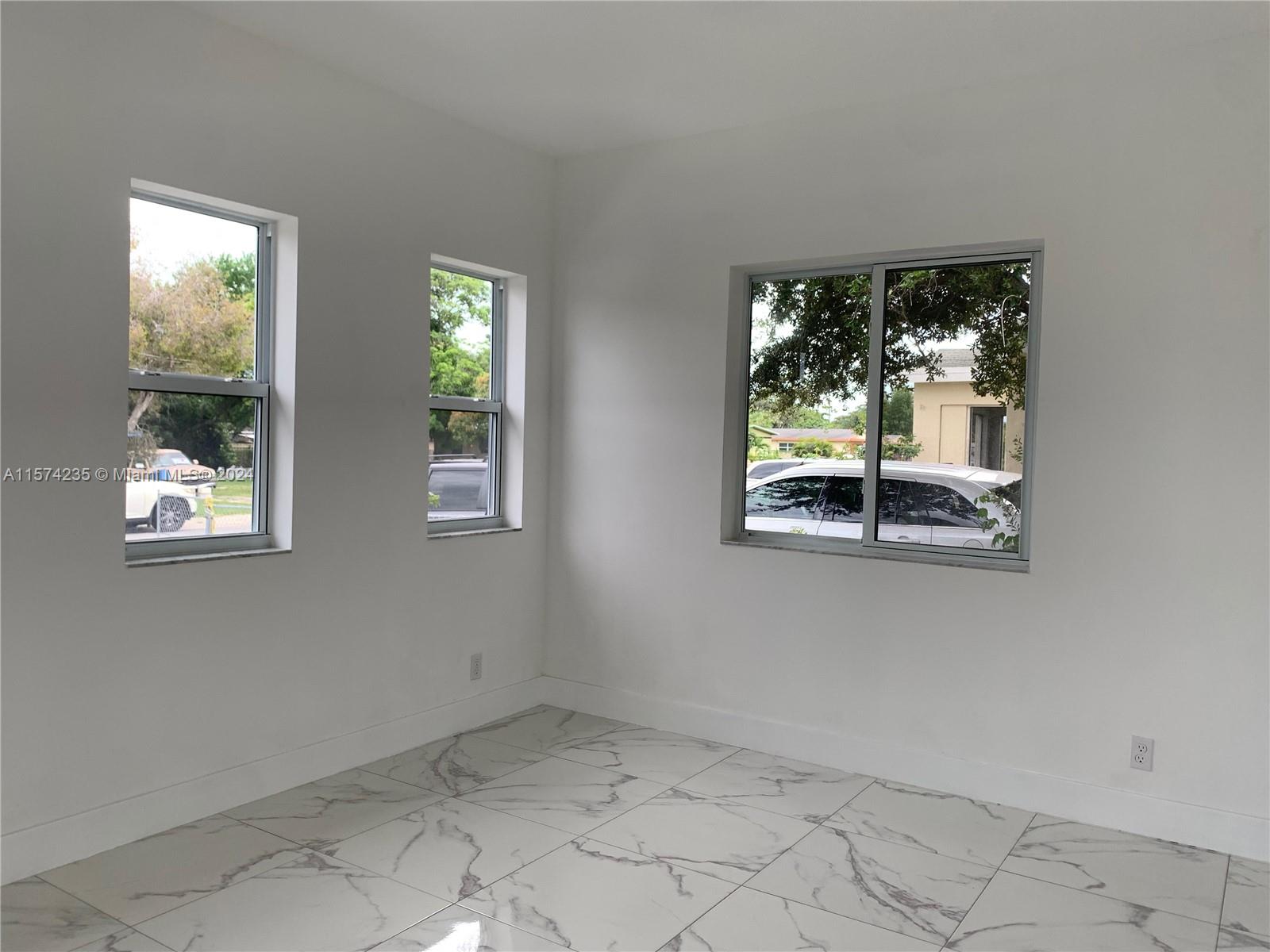 2305 NW 6th Pl