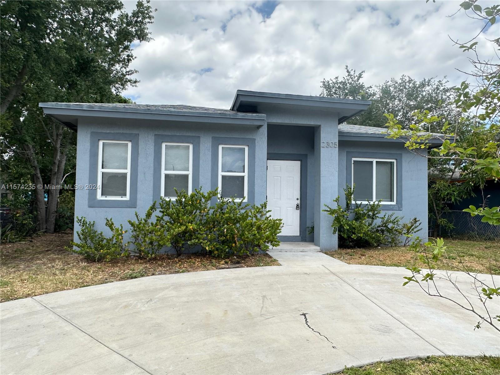 2305 NW 6th Pl