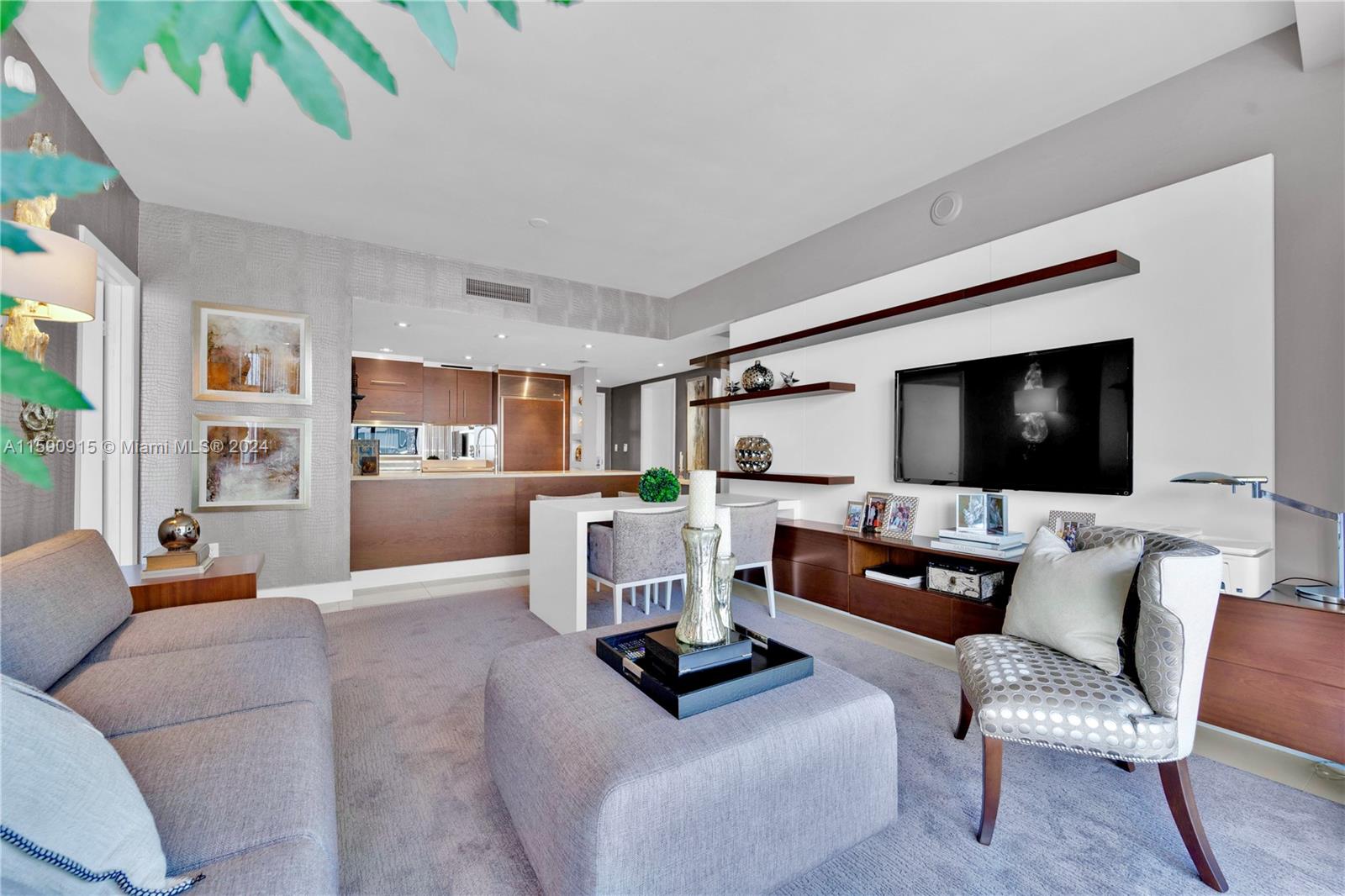 475 Brickell Ave # 5013