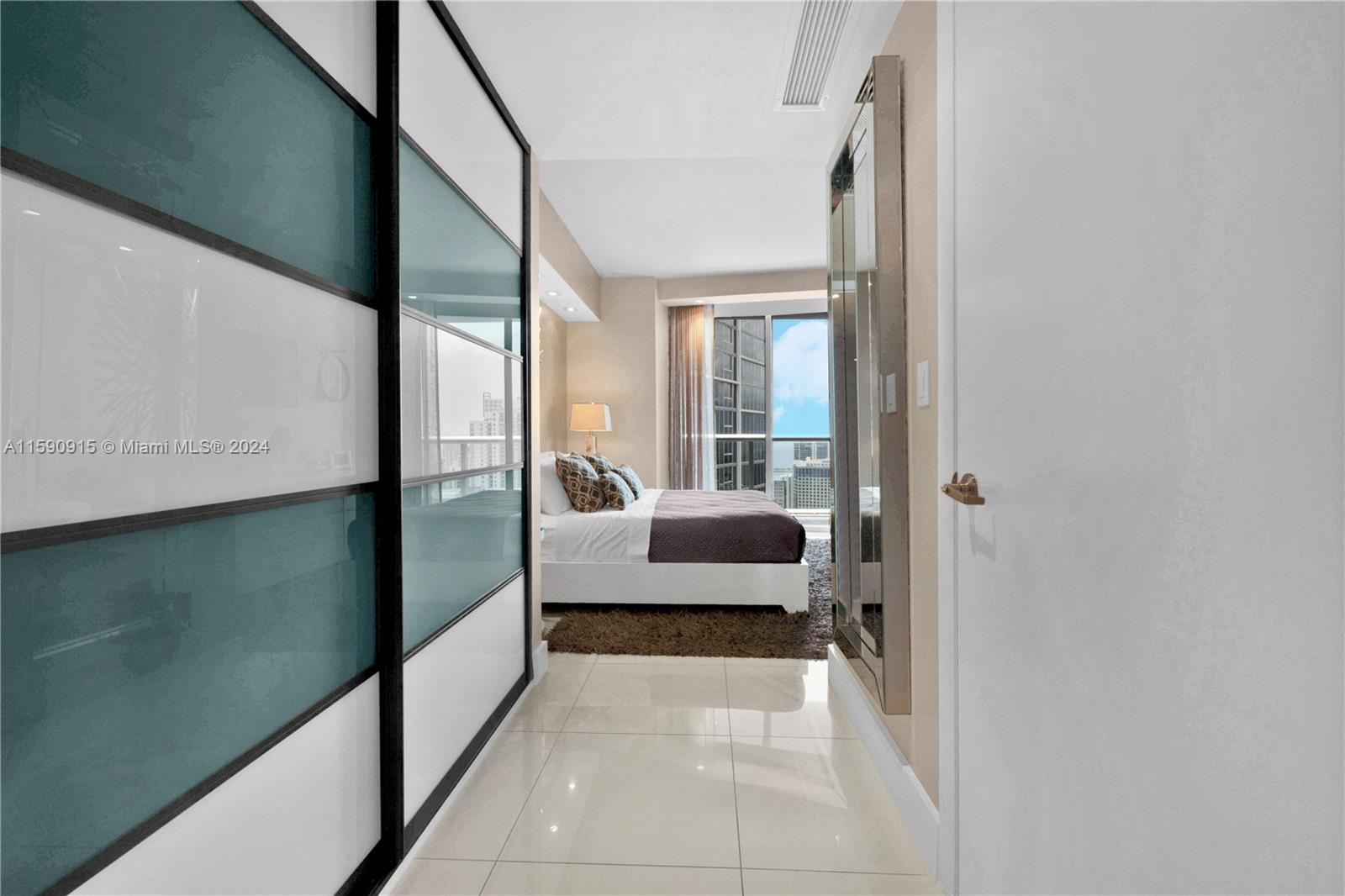 475 Brickell Ave # 5013