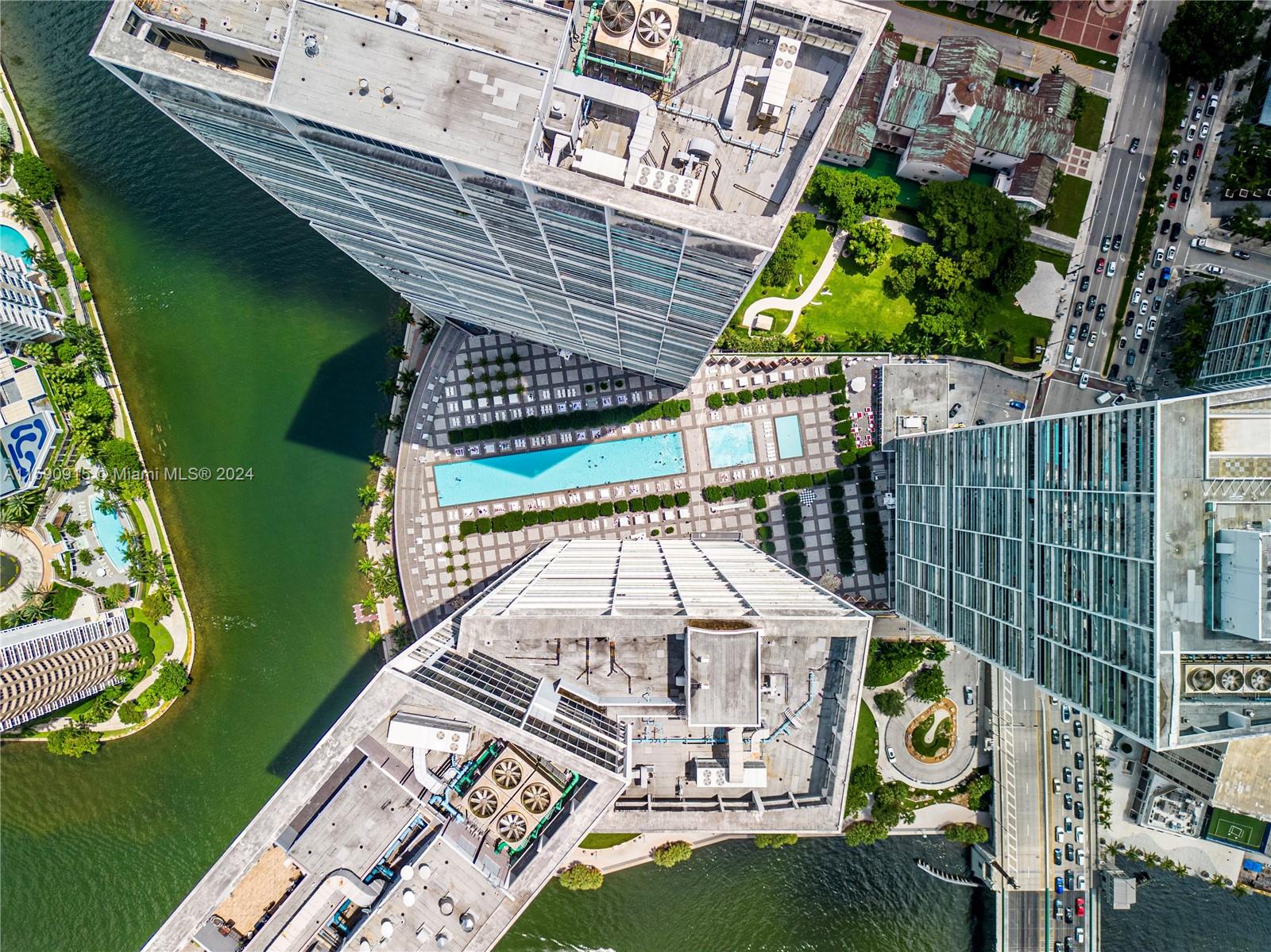 475 Brickell Ave # 5013