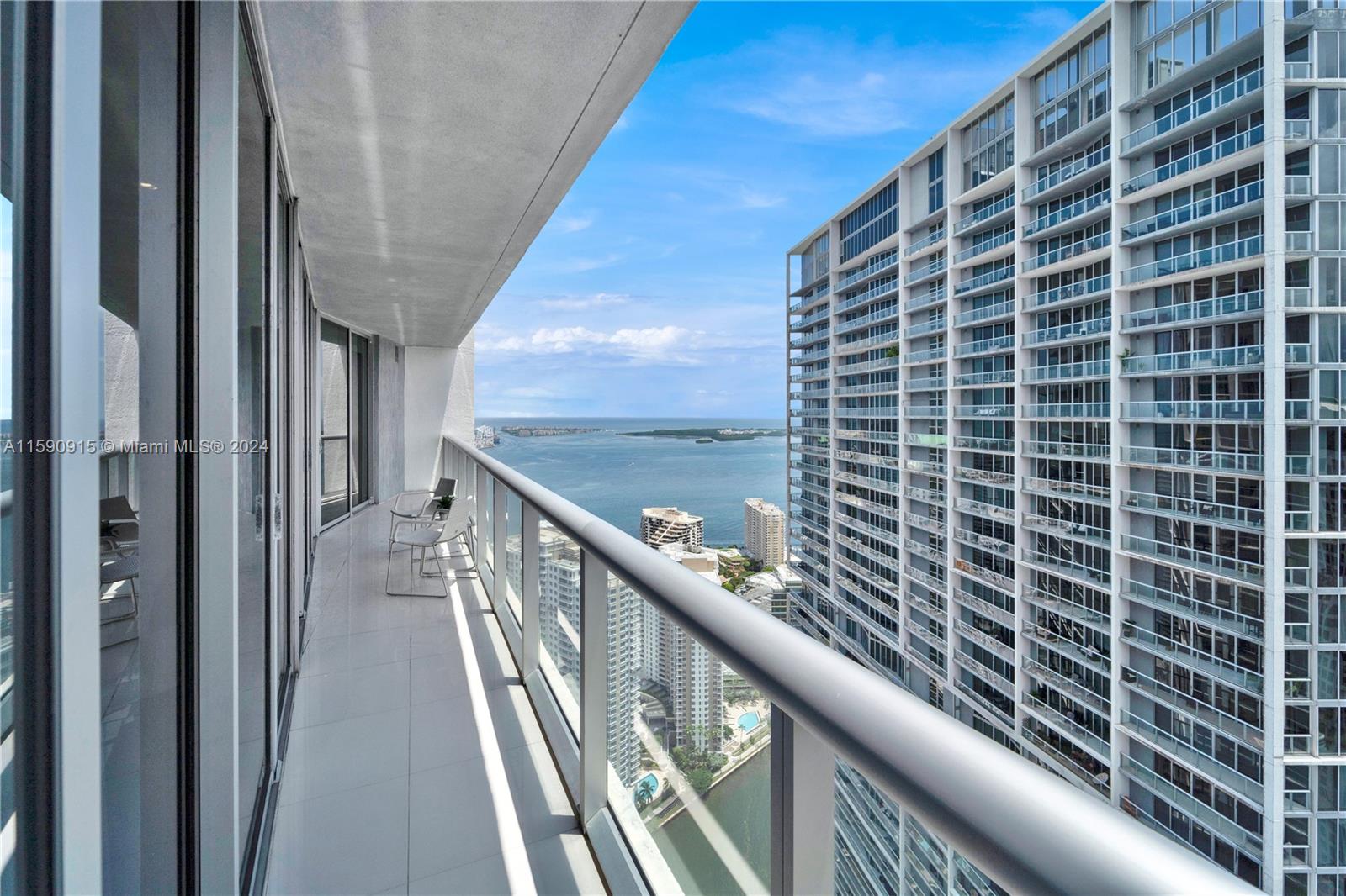475 Brickell Ave # 5013