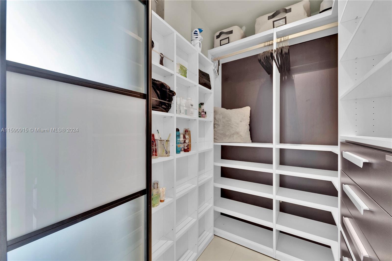 475 Brickell Ave # 5013