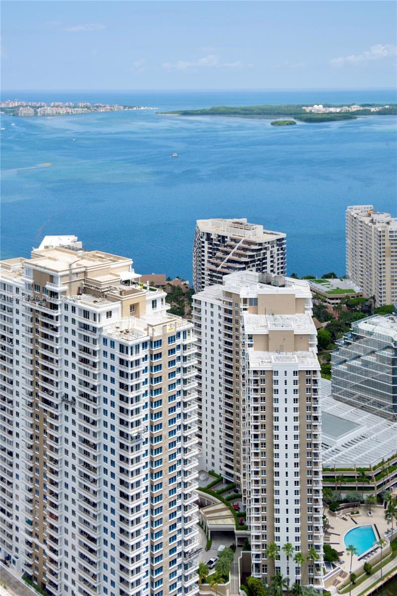 475 Brickell Ave # 5013