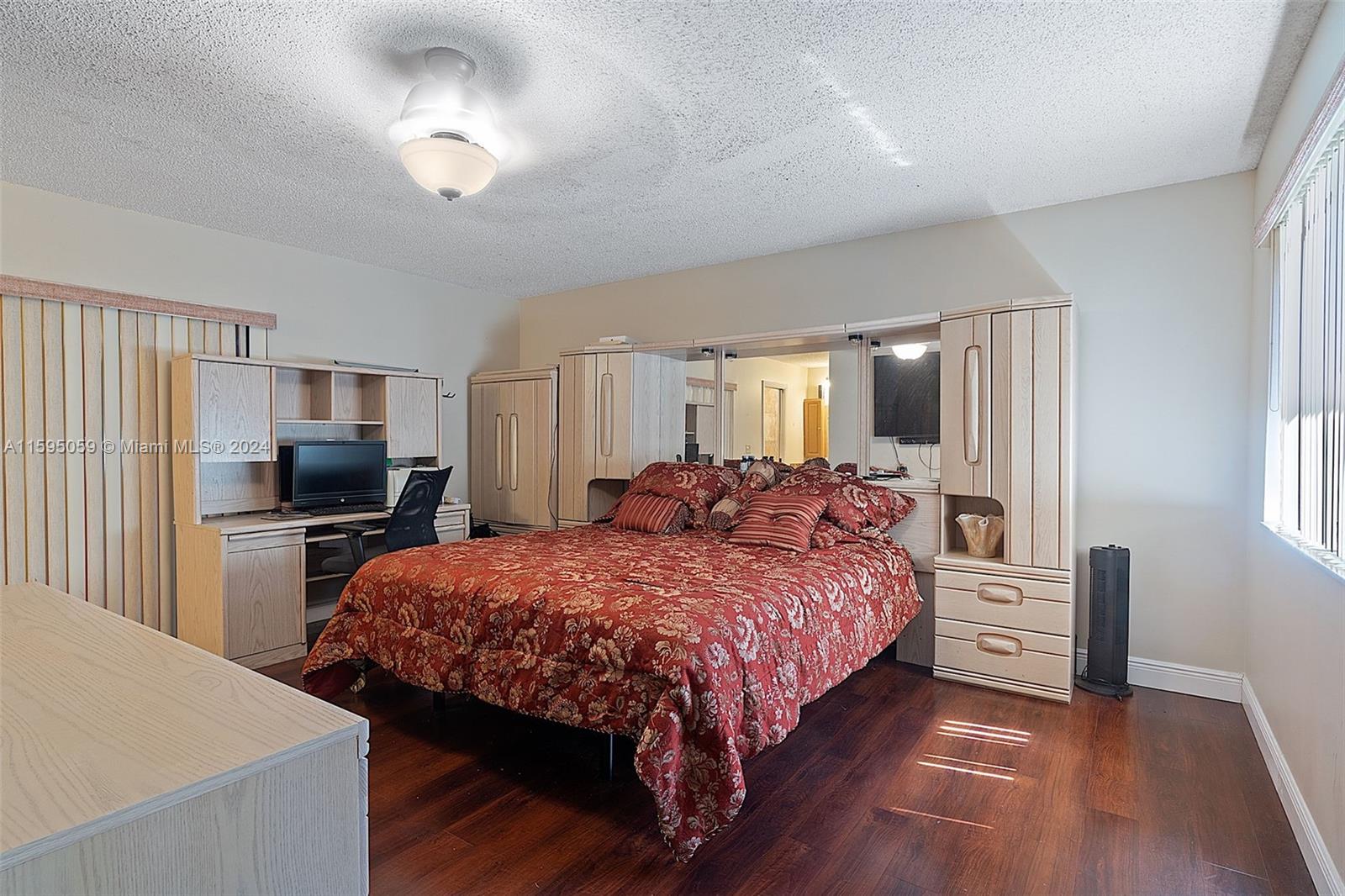 1760 SW 86th Ter