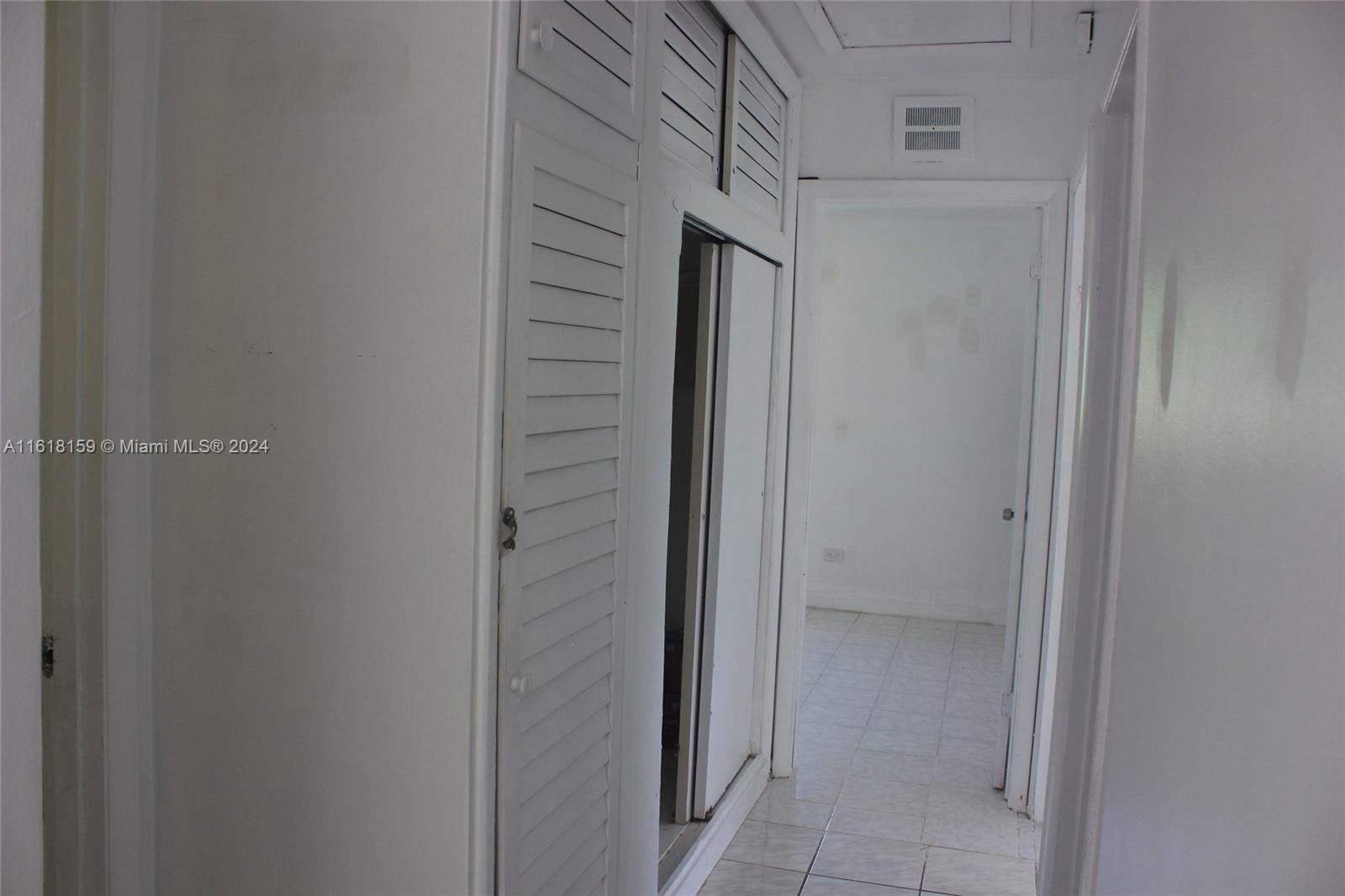 301 N 70th Ave