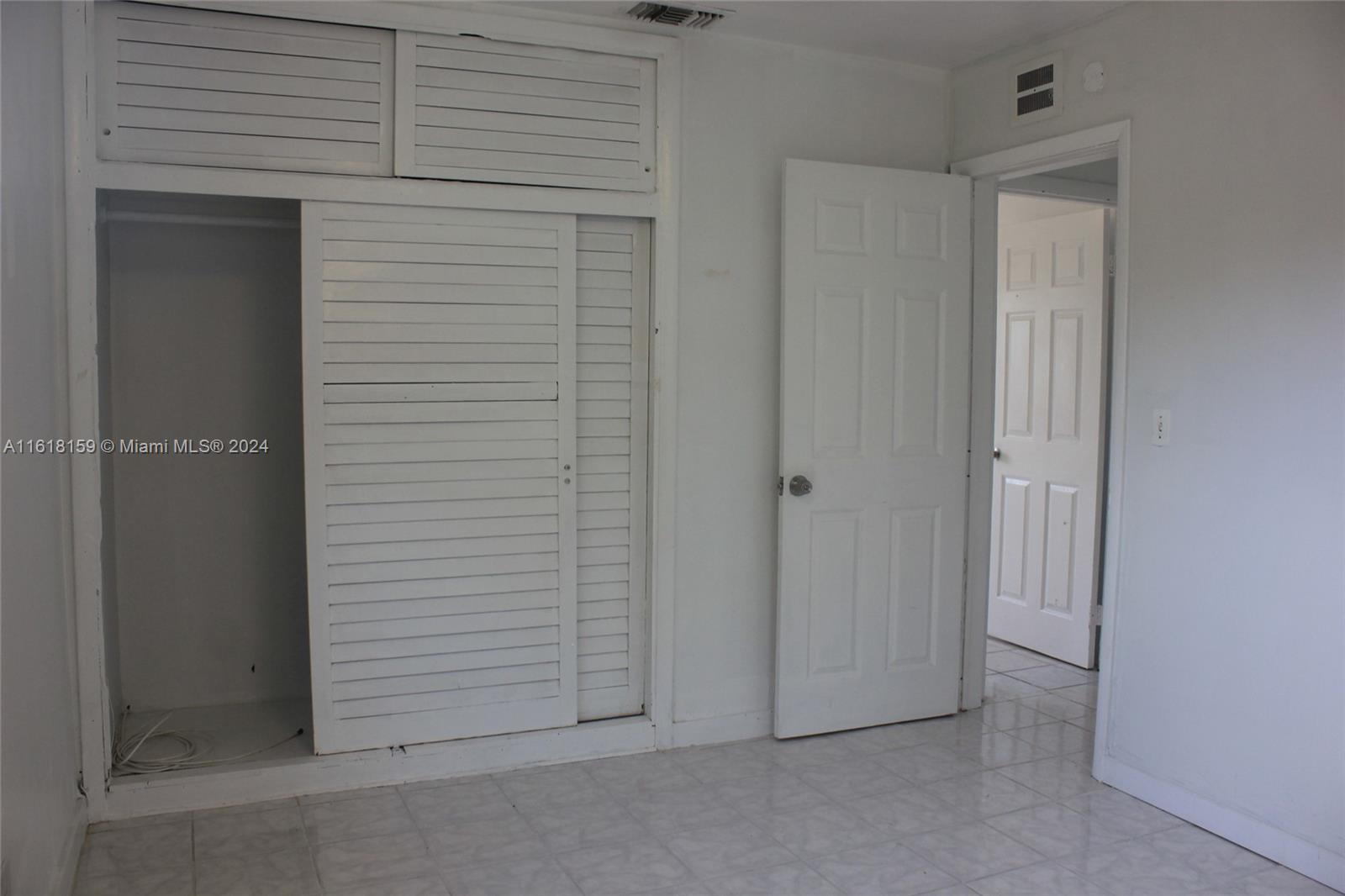 301 N 70th Ave