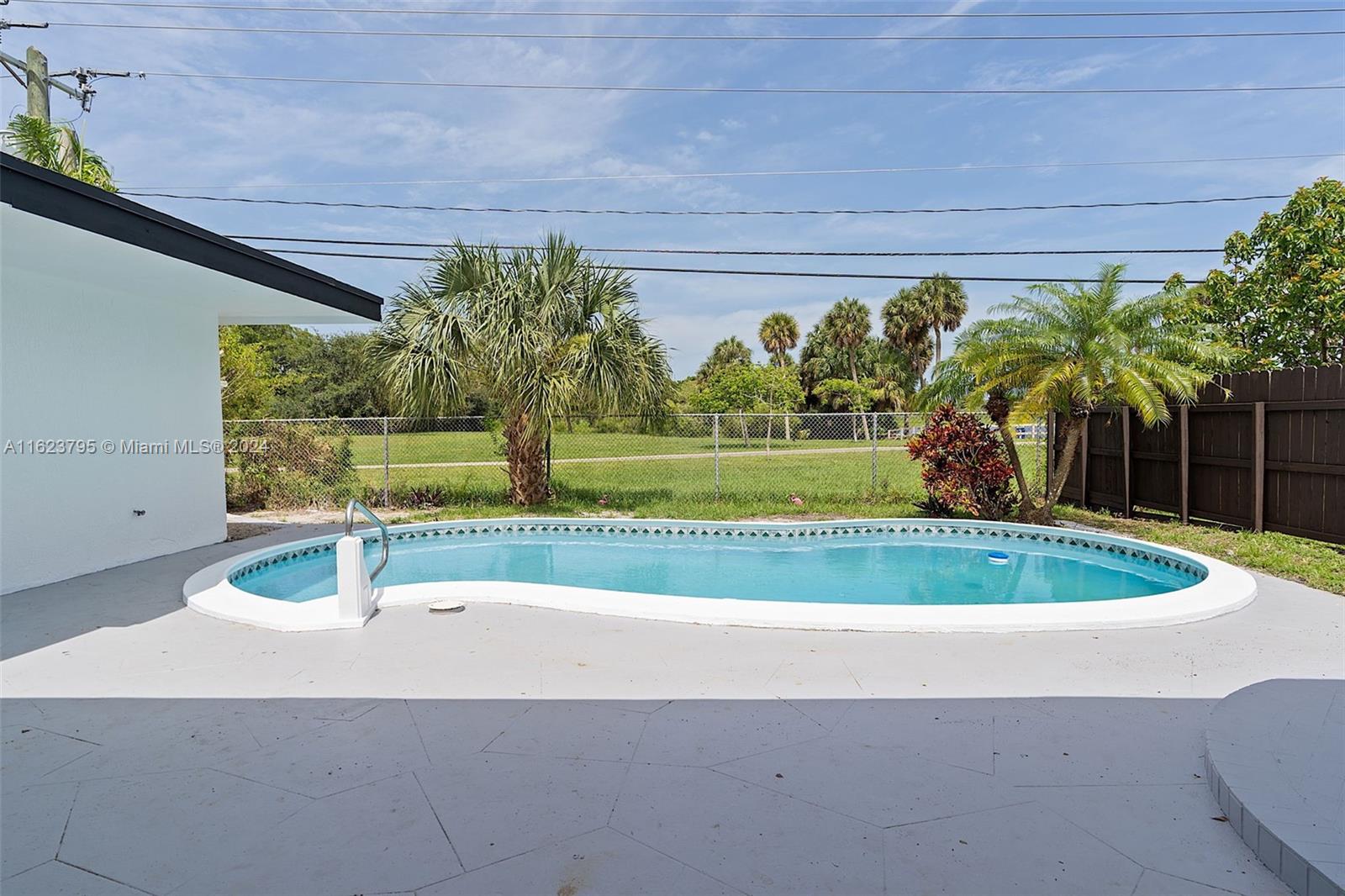 3705 Garden Lane