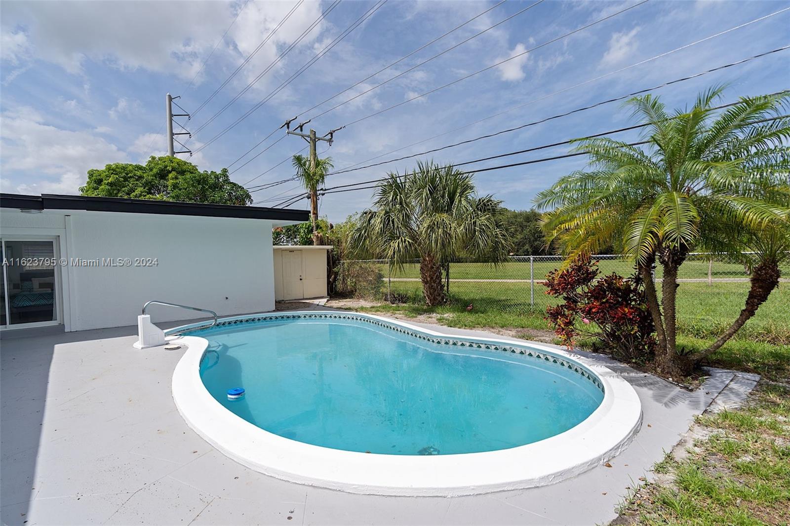 3705 Garden Lane