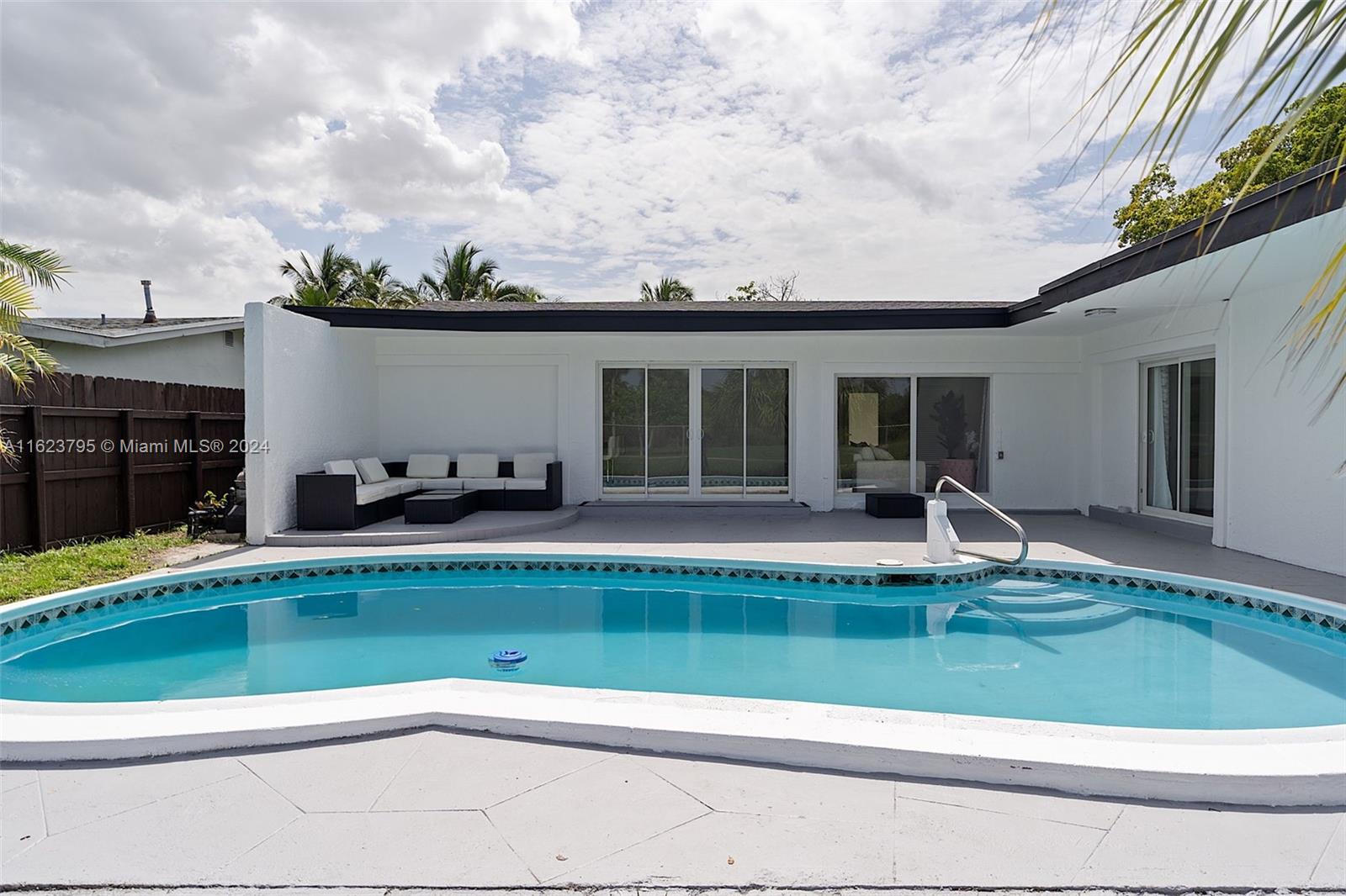 3705 Garden Lane