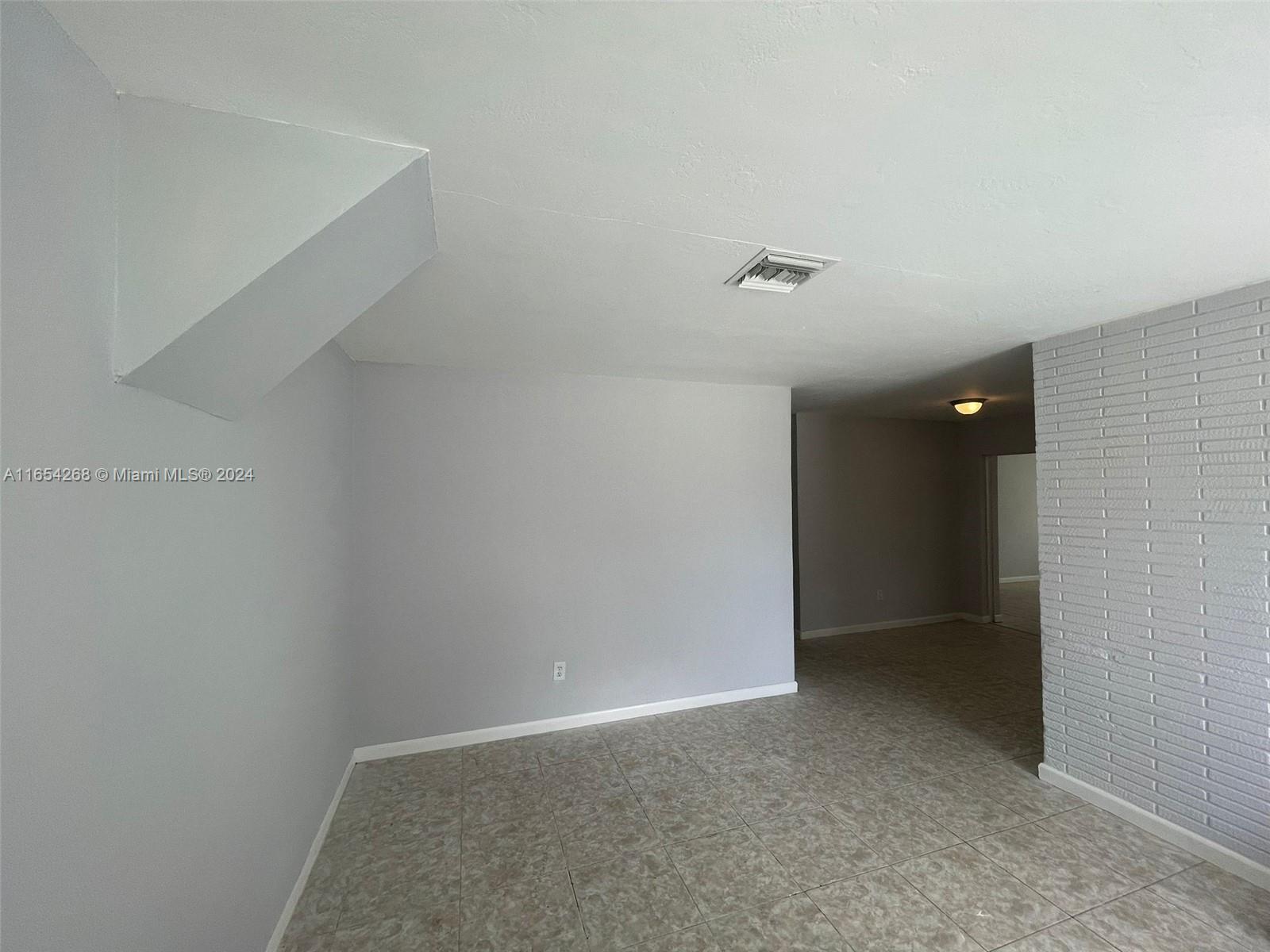 1173 NW 43rd Ter # 0