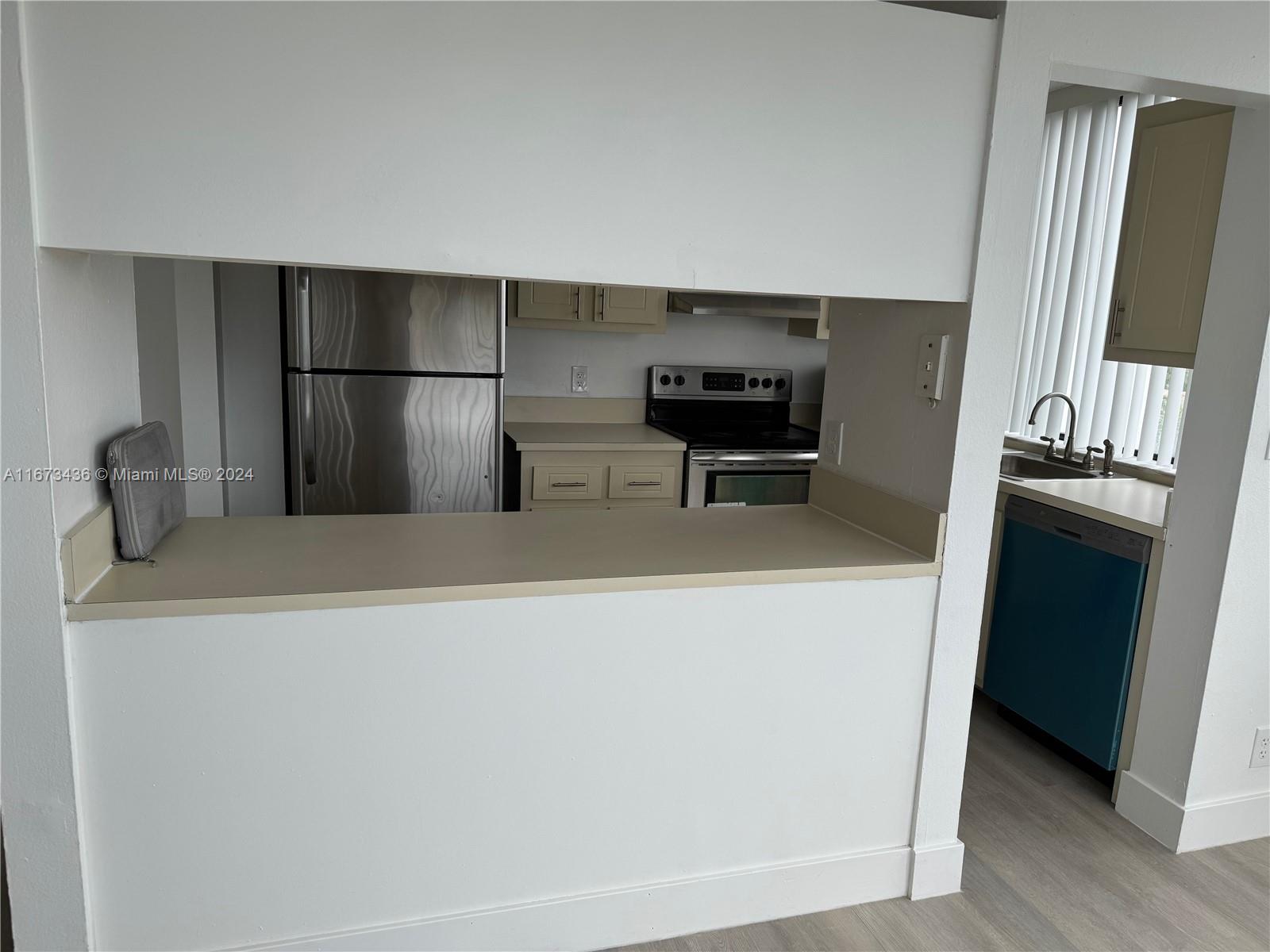 4222 Inverrary Blvd # 4610