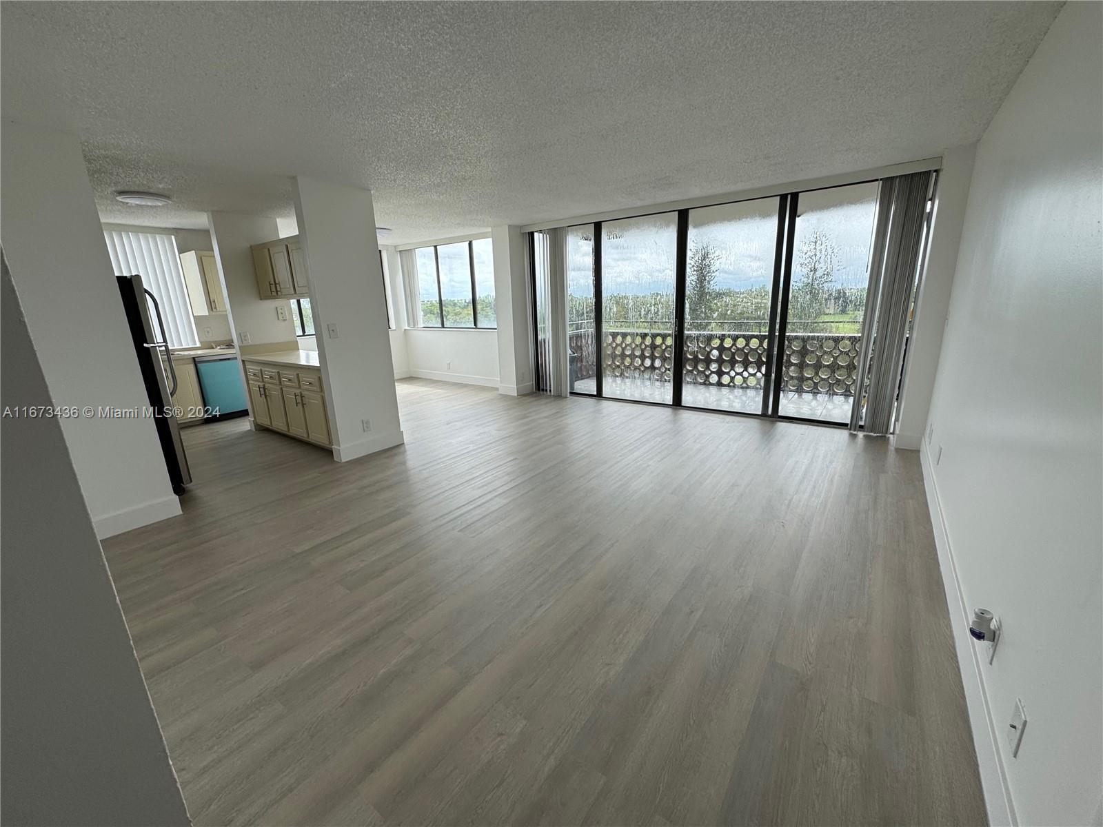 4222 Inverrary Blvd # 4610