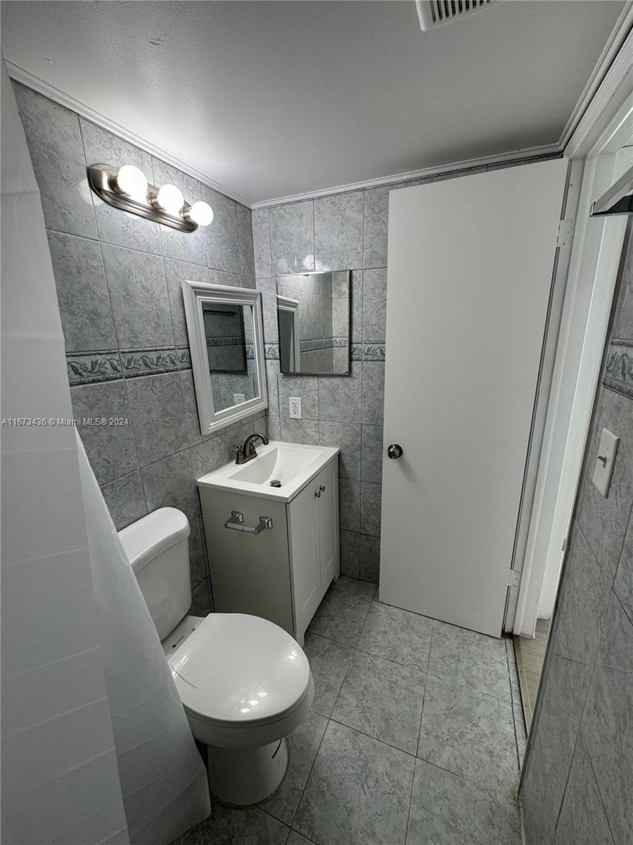 4222 Inverrary Blvd # 4610