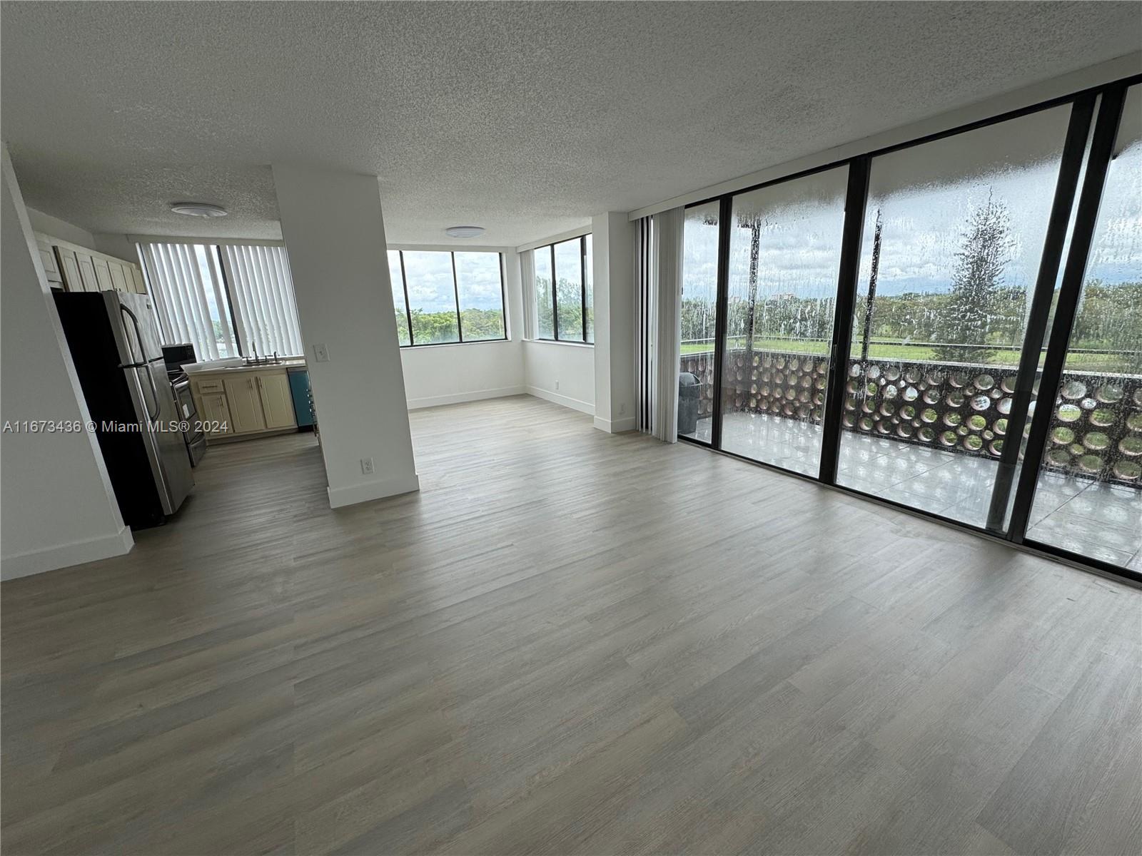 4222 Inverrary Blvd # 4610