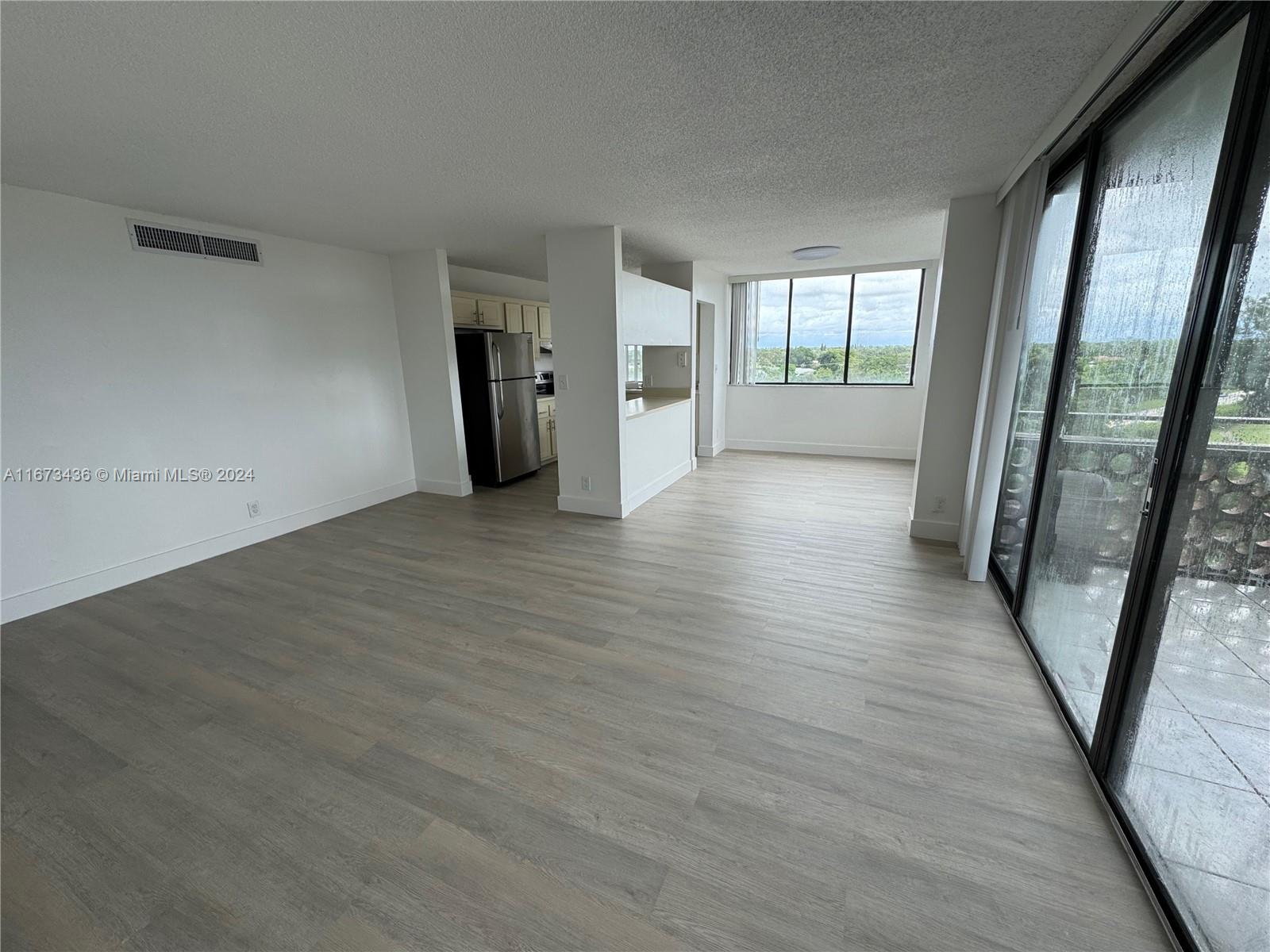 4222 Inverrary Blvd # 4610