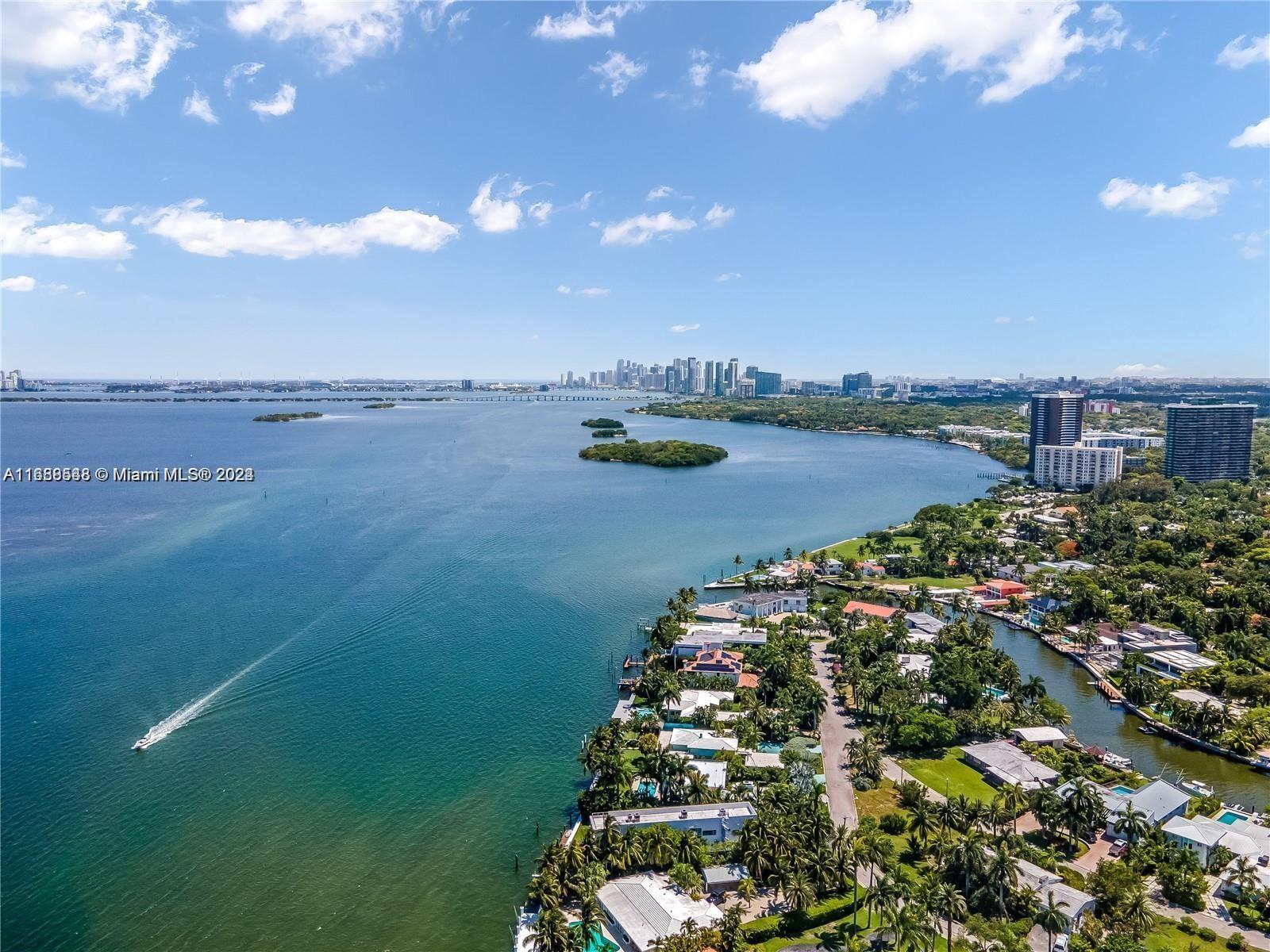 7825 NE Bayshore Ct # 505