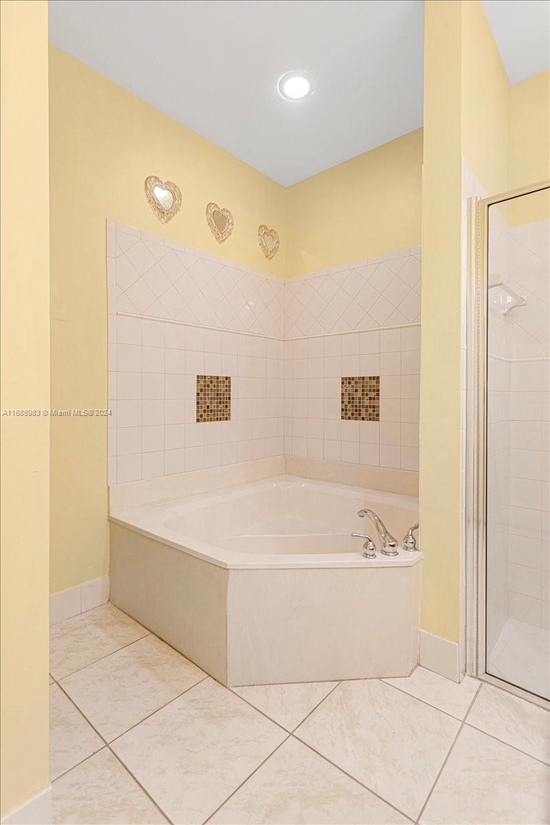 7620 S Aragon Blvd # 1