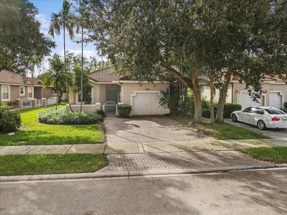 7620 S Aragon Blvd # 1