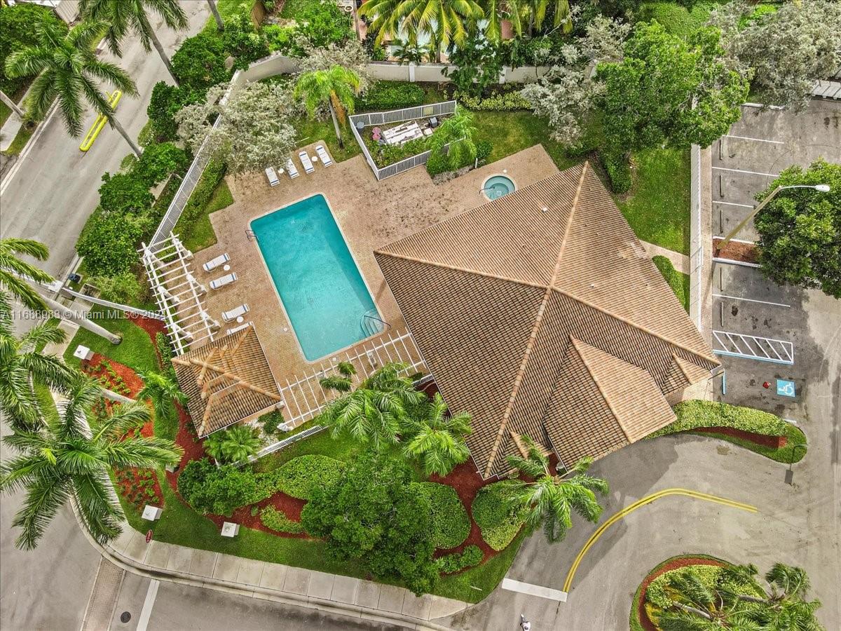 7620 S Aragon Blvd # 1