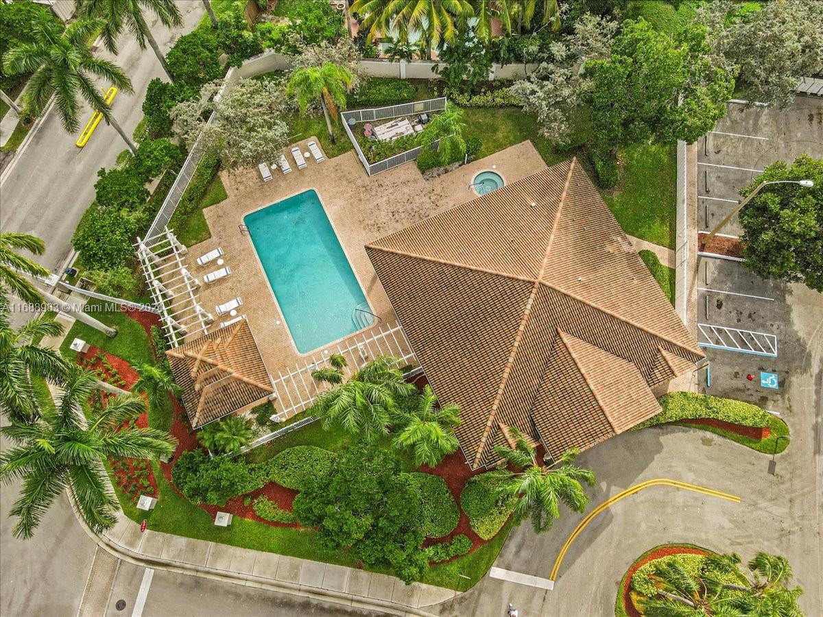 7620 S Aragon Blvd # 1