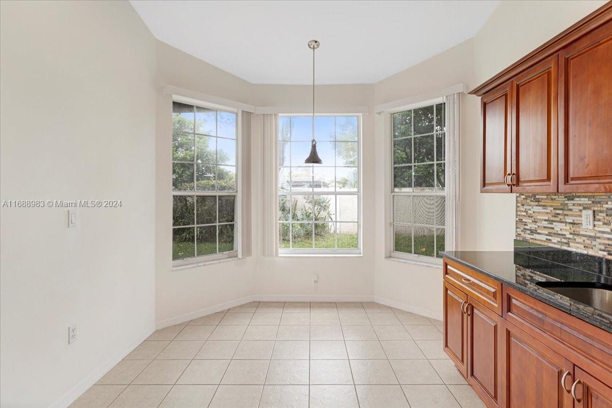 7620 S Aragon Blvd # 1