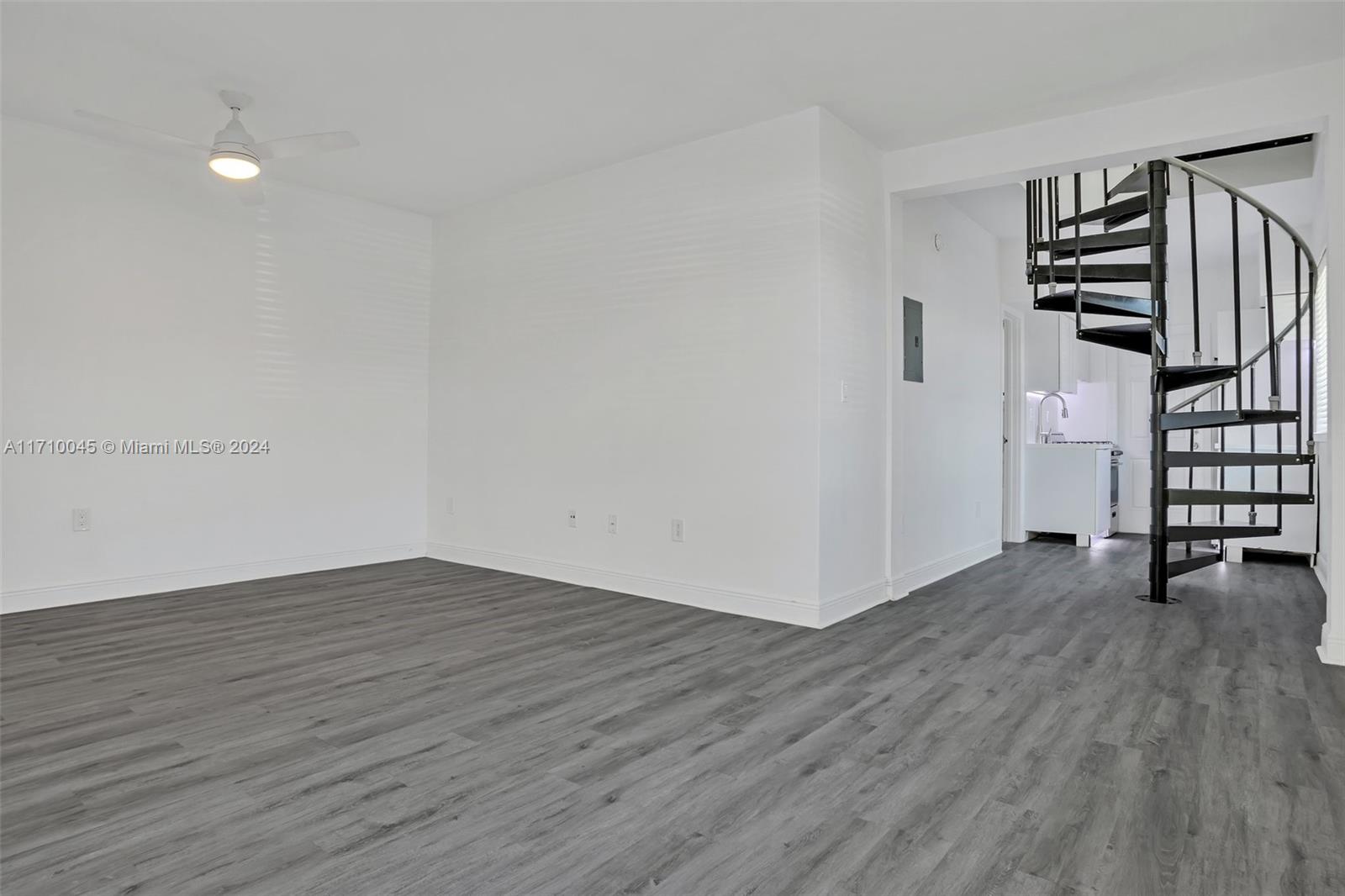 7315 Carlyle Ave # 1