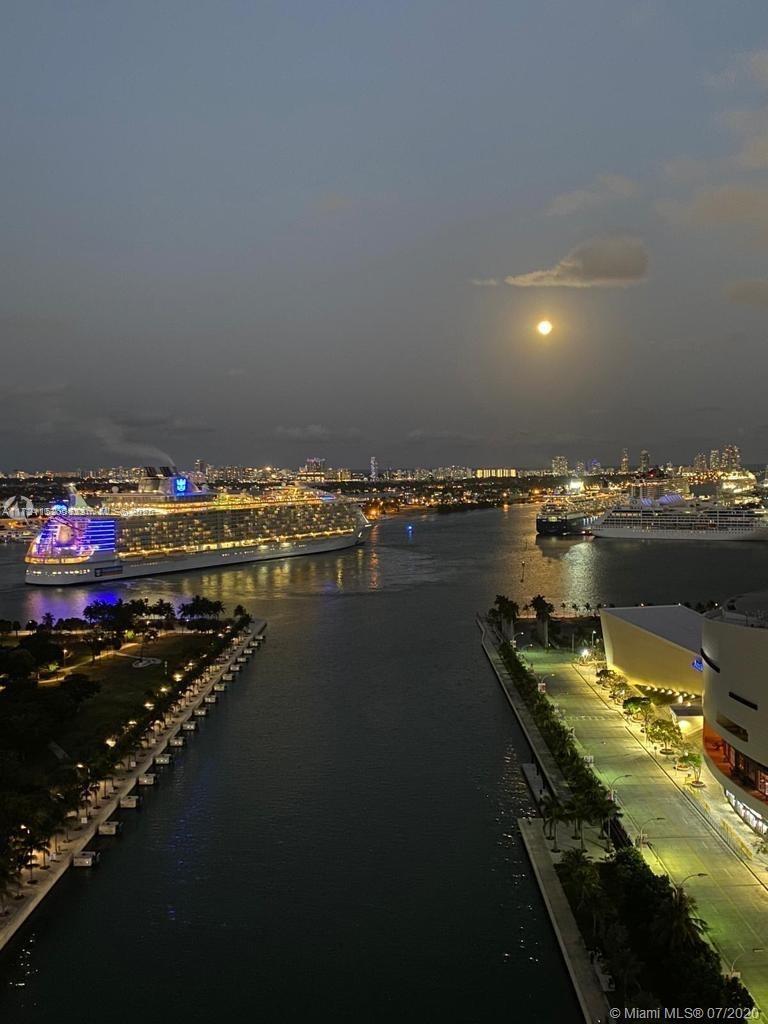 888 Biscayne Blvd # 2308