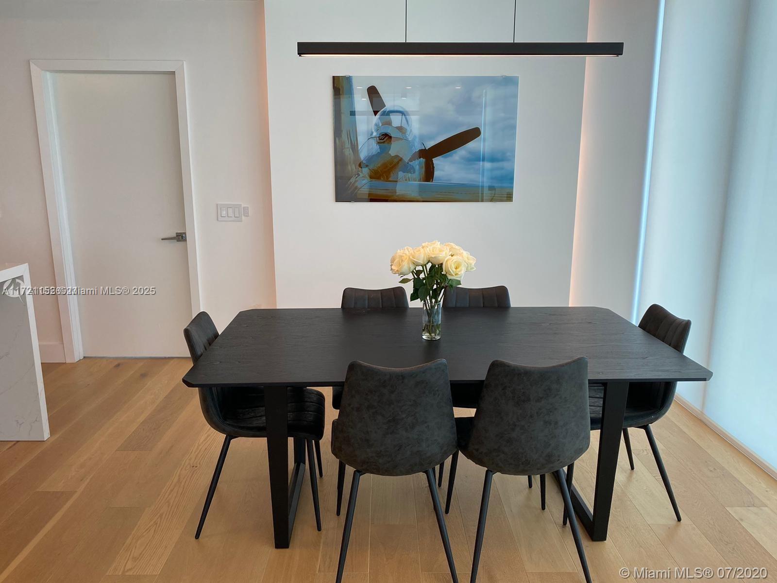 888 Biscayne Blvd # 2308