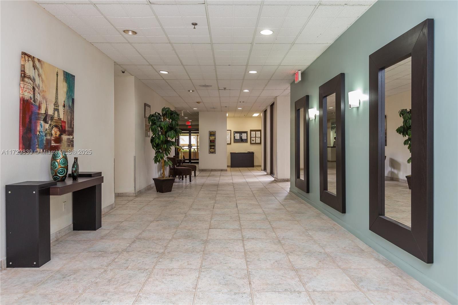 900 NE 195th St # 208