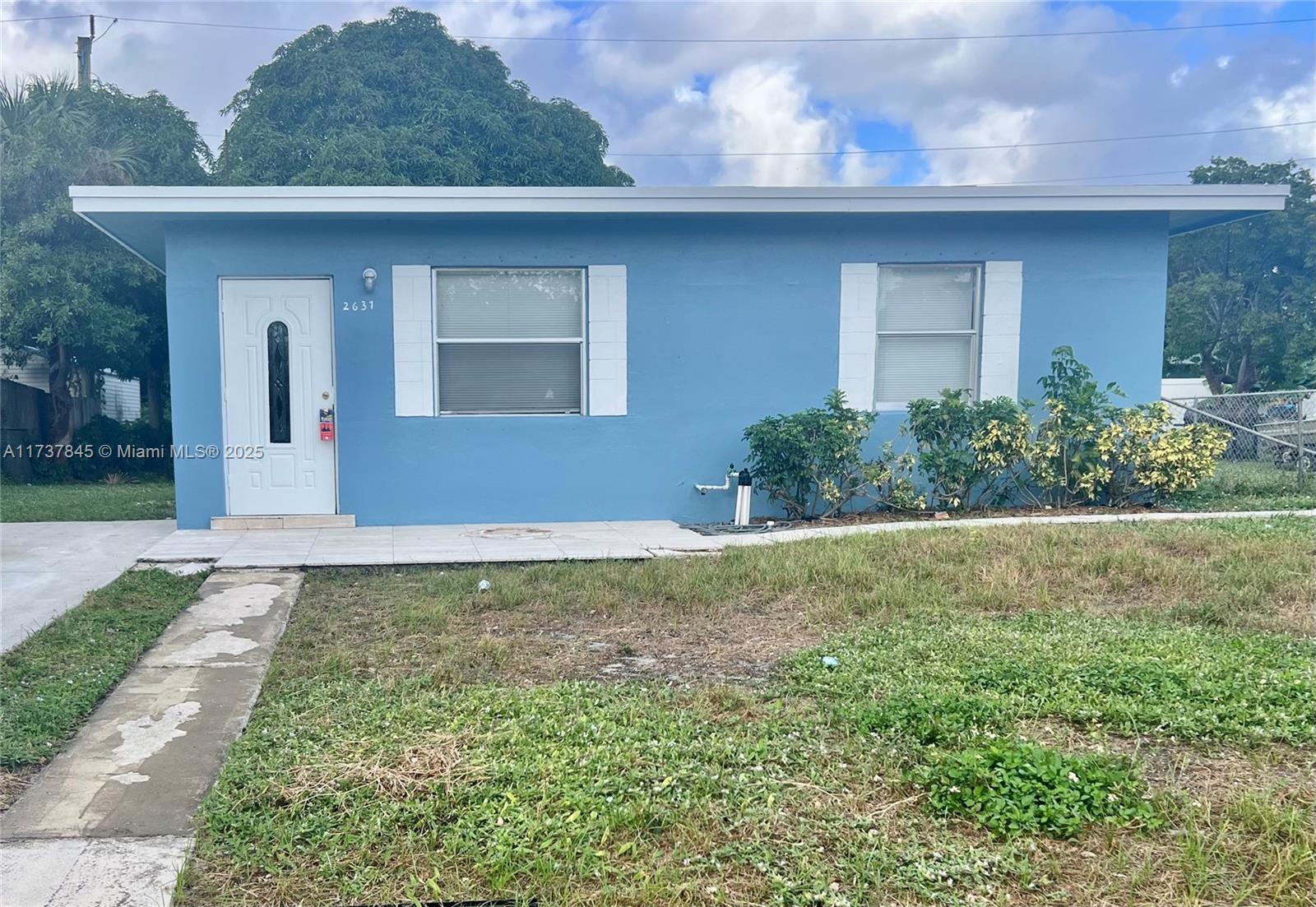 2637 NW 8th Street