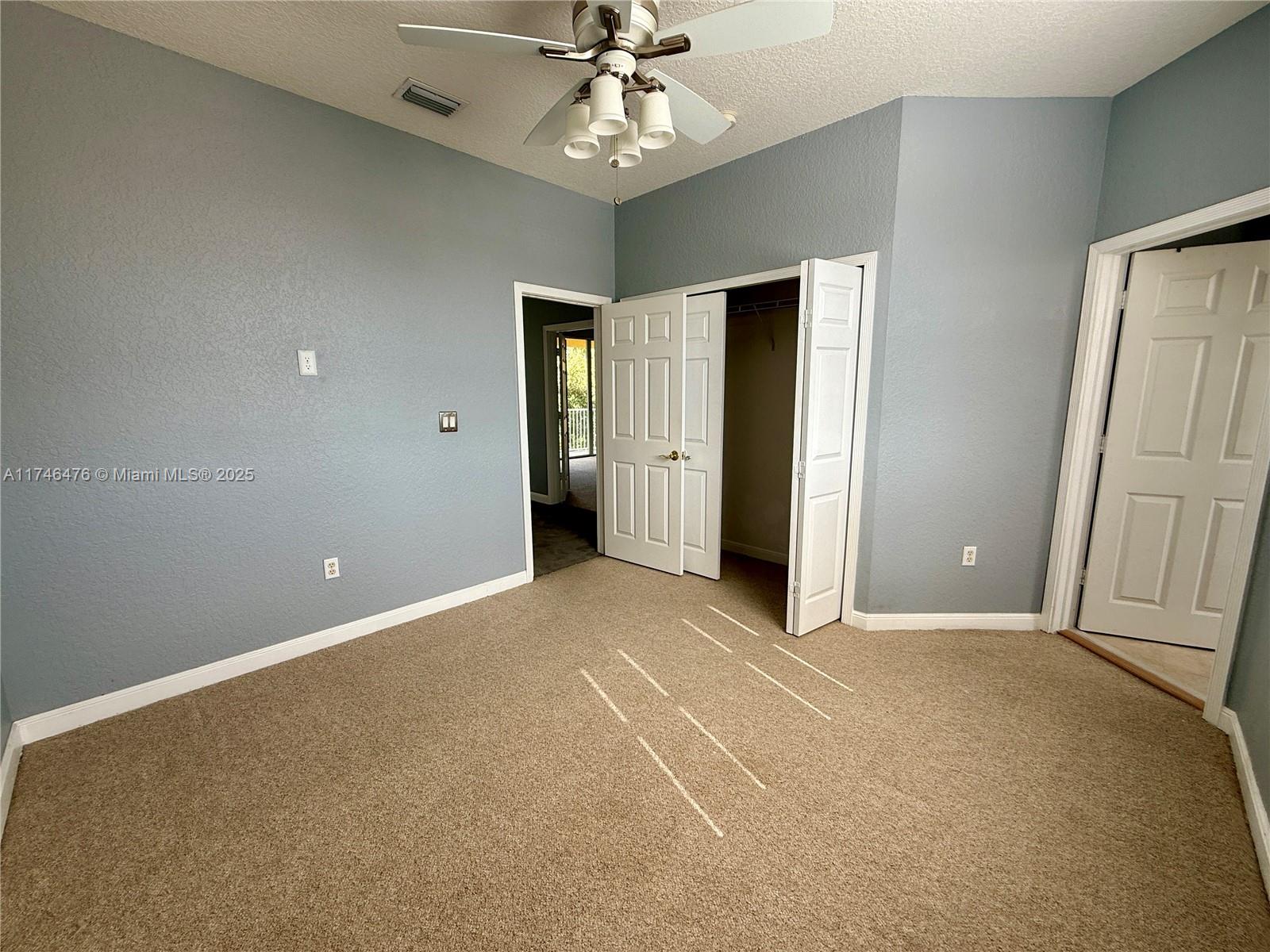 2132 SW 118th Ave